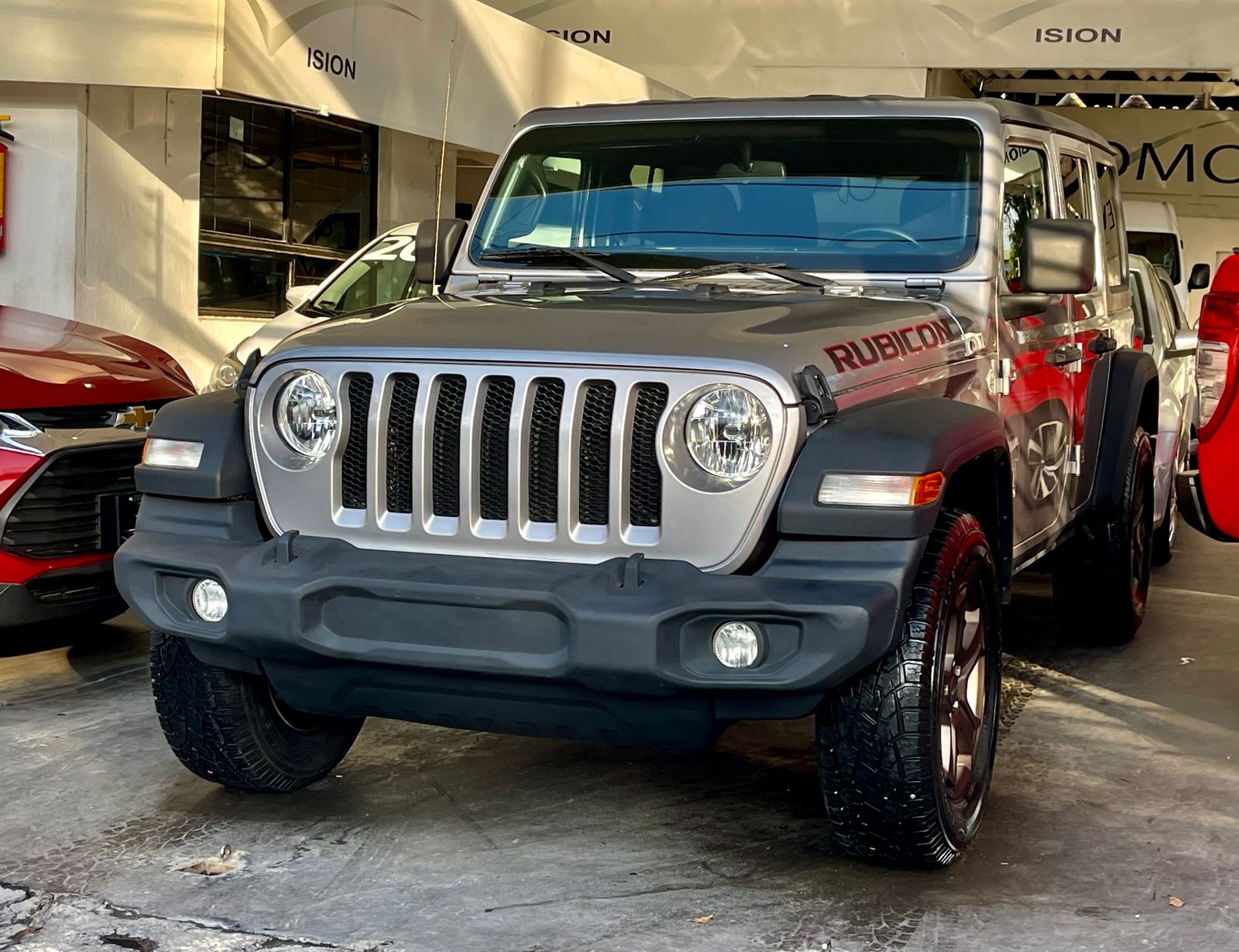 Jeep Wrangler 2019 Unlimited Sport Automático Plata