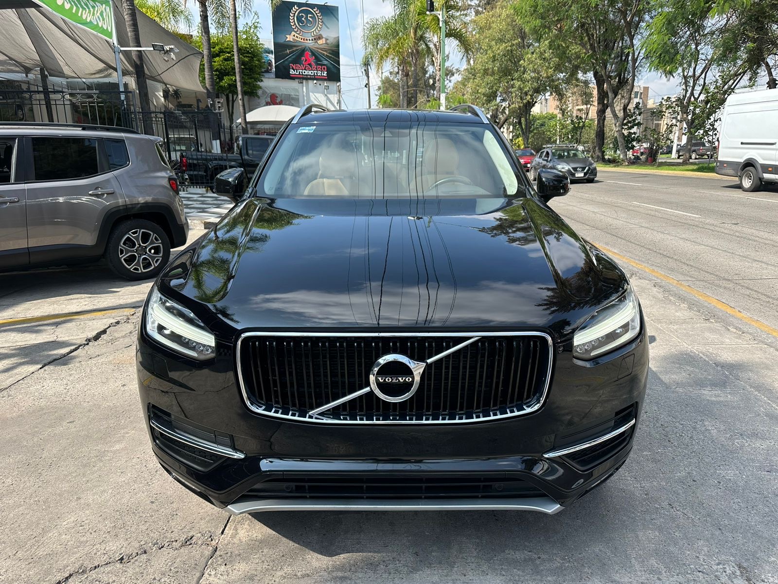 Volvo XC90 2016 Momentum Automático Negro