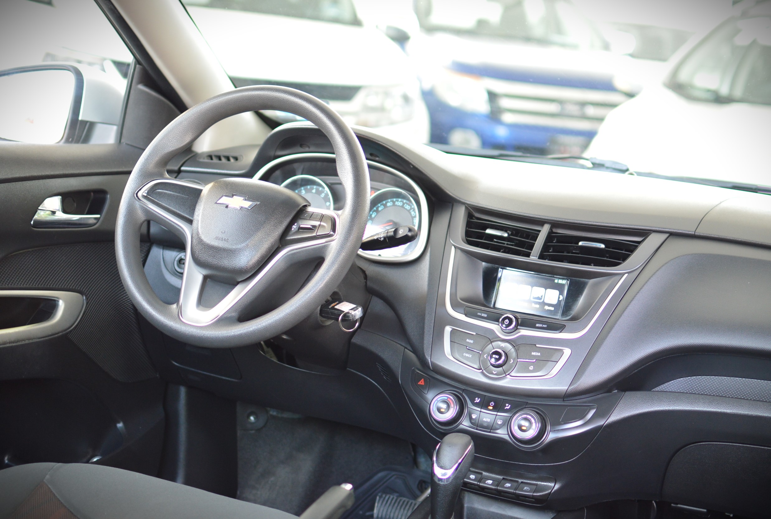 Chevrolet Aveo 2018 LT Automático Plata