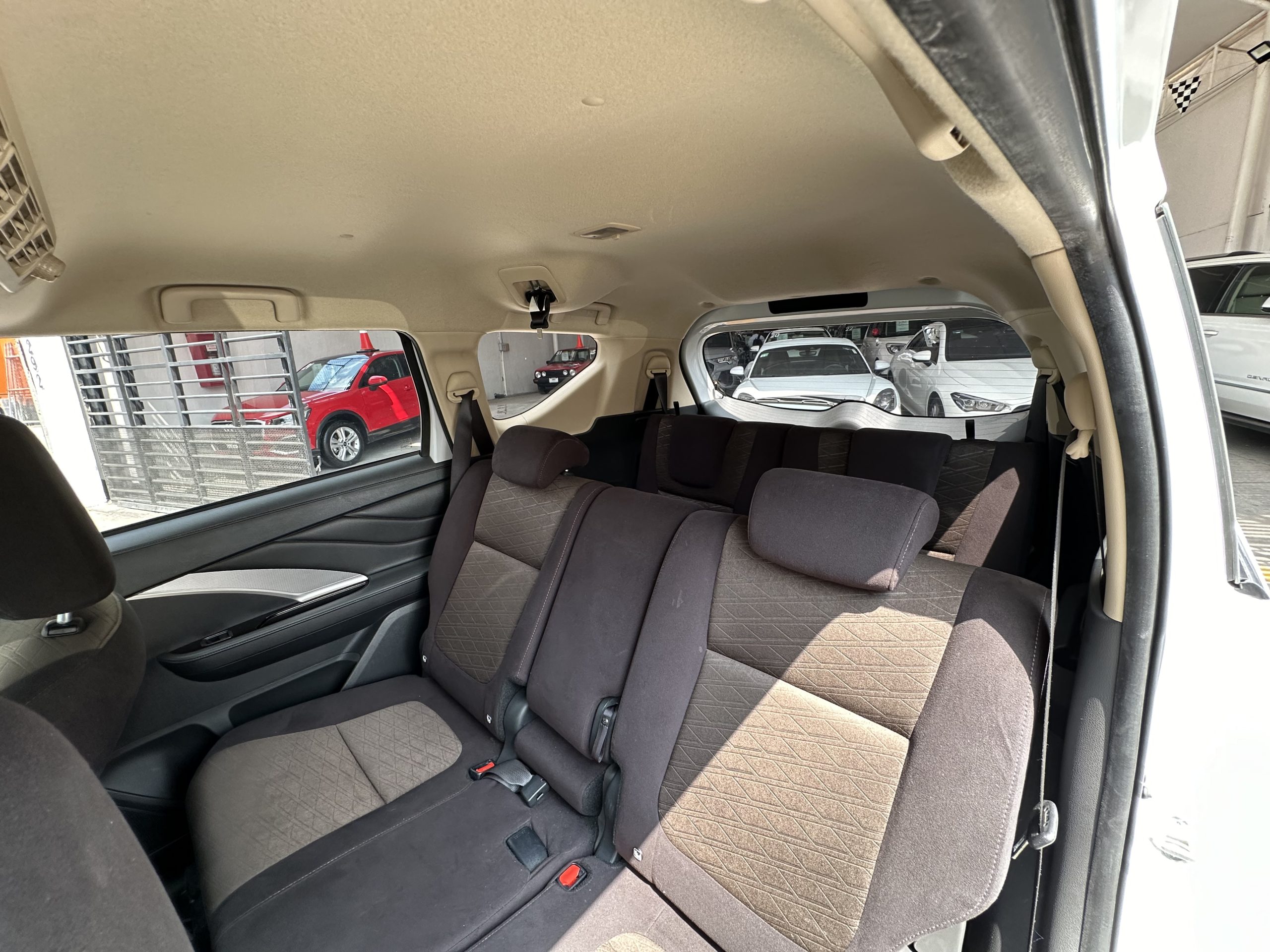 Mitsubishi XPander 2023 Ltd Automático Blanco