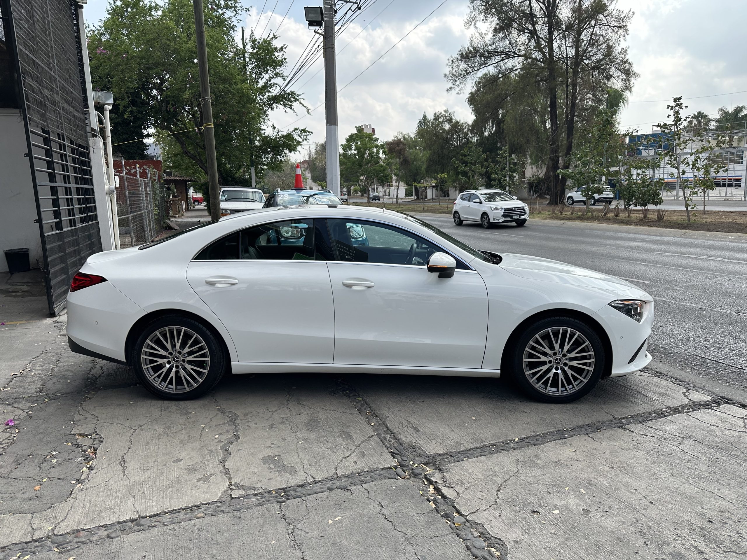 Mercedes-Benz Clase CLA 2021 Cla 200 Automático Blanco