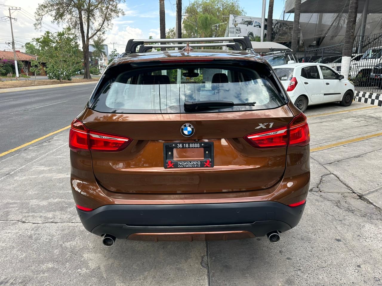 BMW X1 2016 sDrive 20i Automático Café