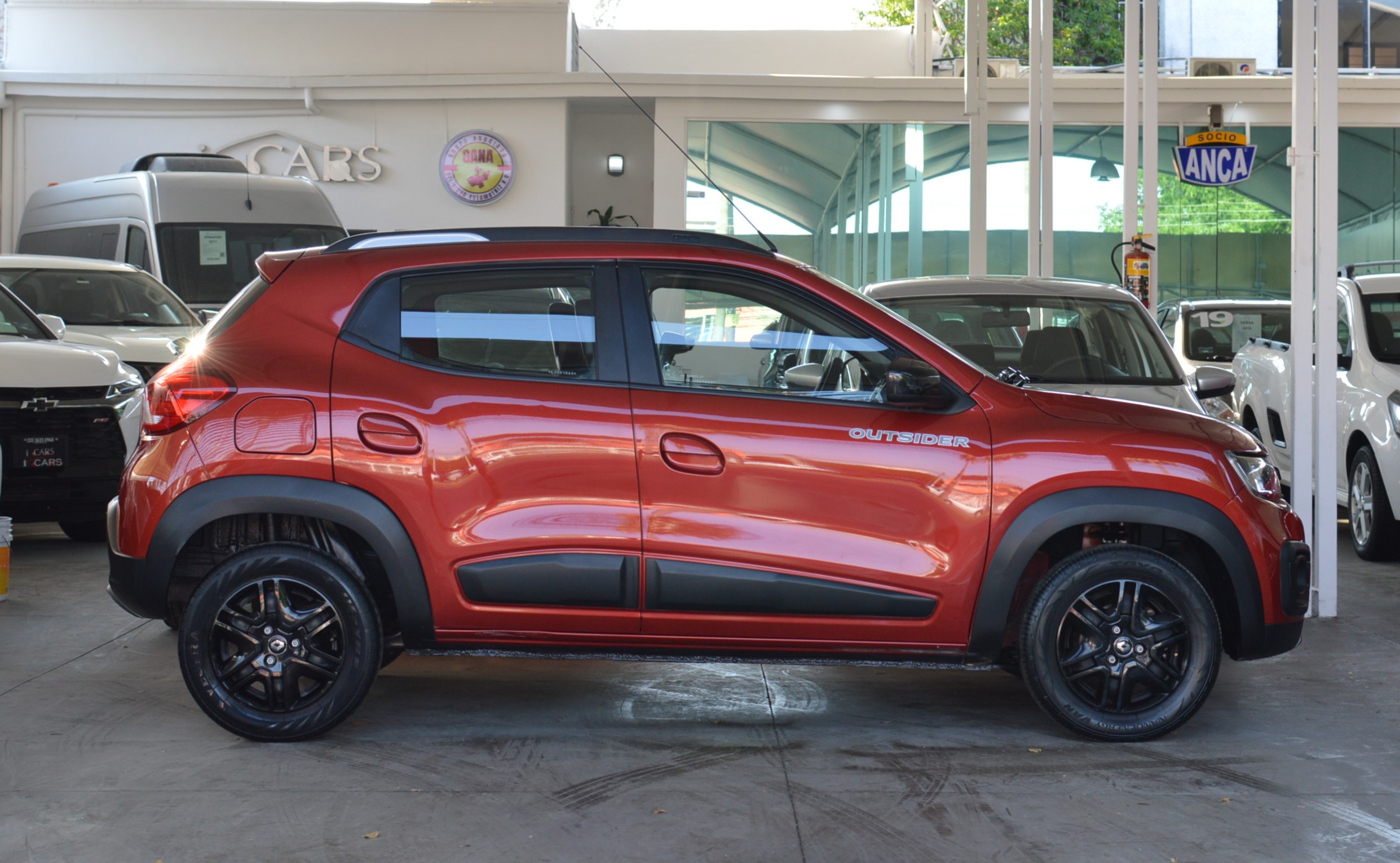 Renault Kwid 2020 Outsider Rojo