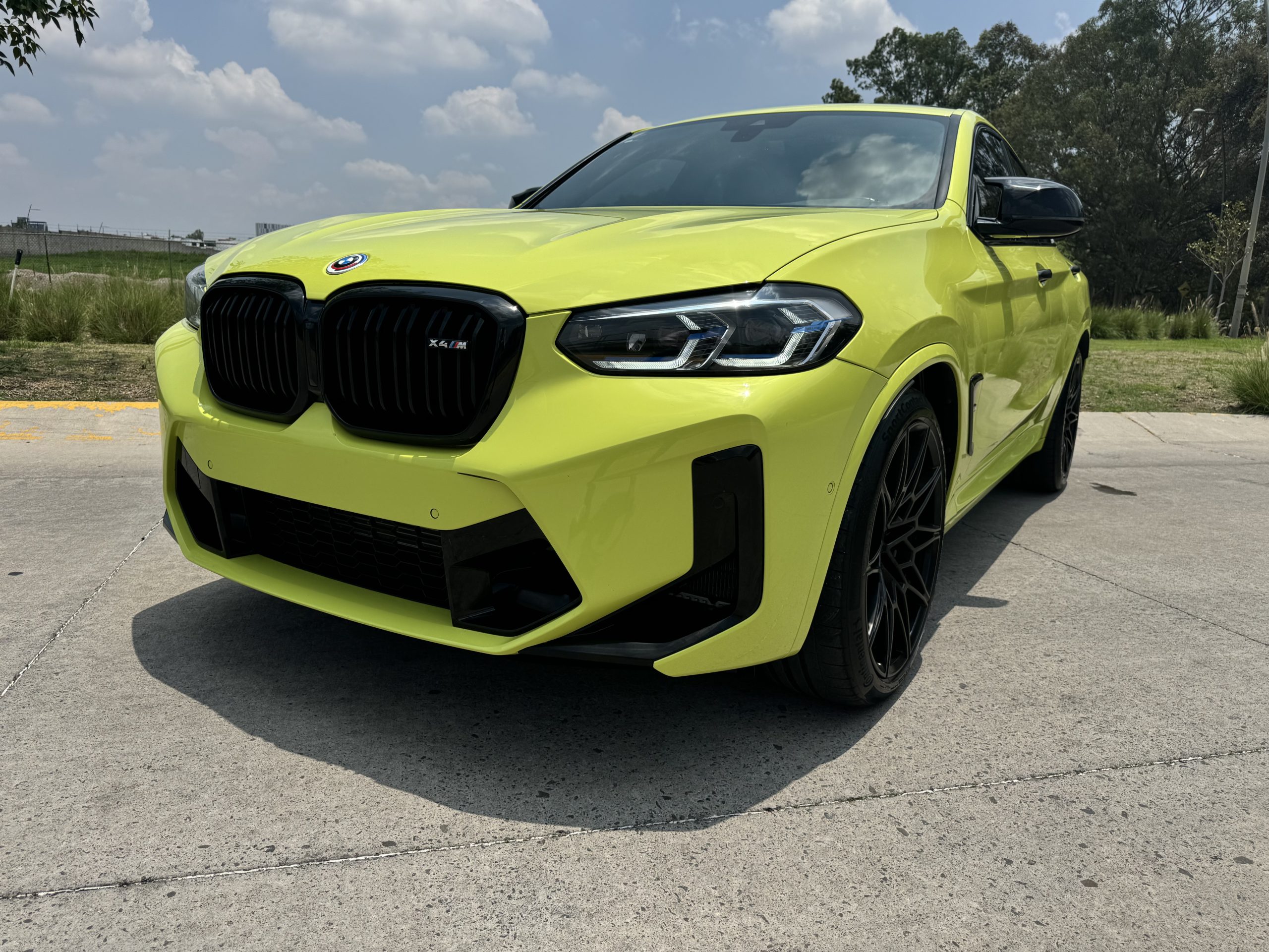 BMW X4 2023 M Competition Automático Amarillo