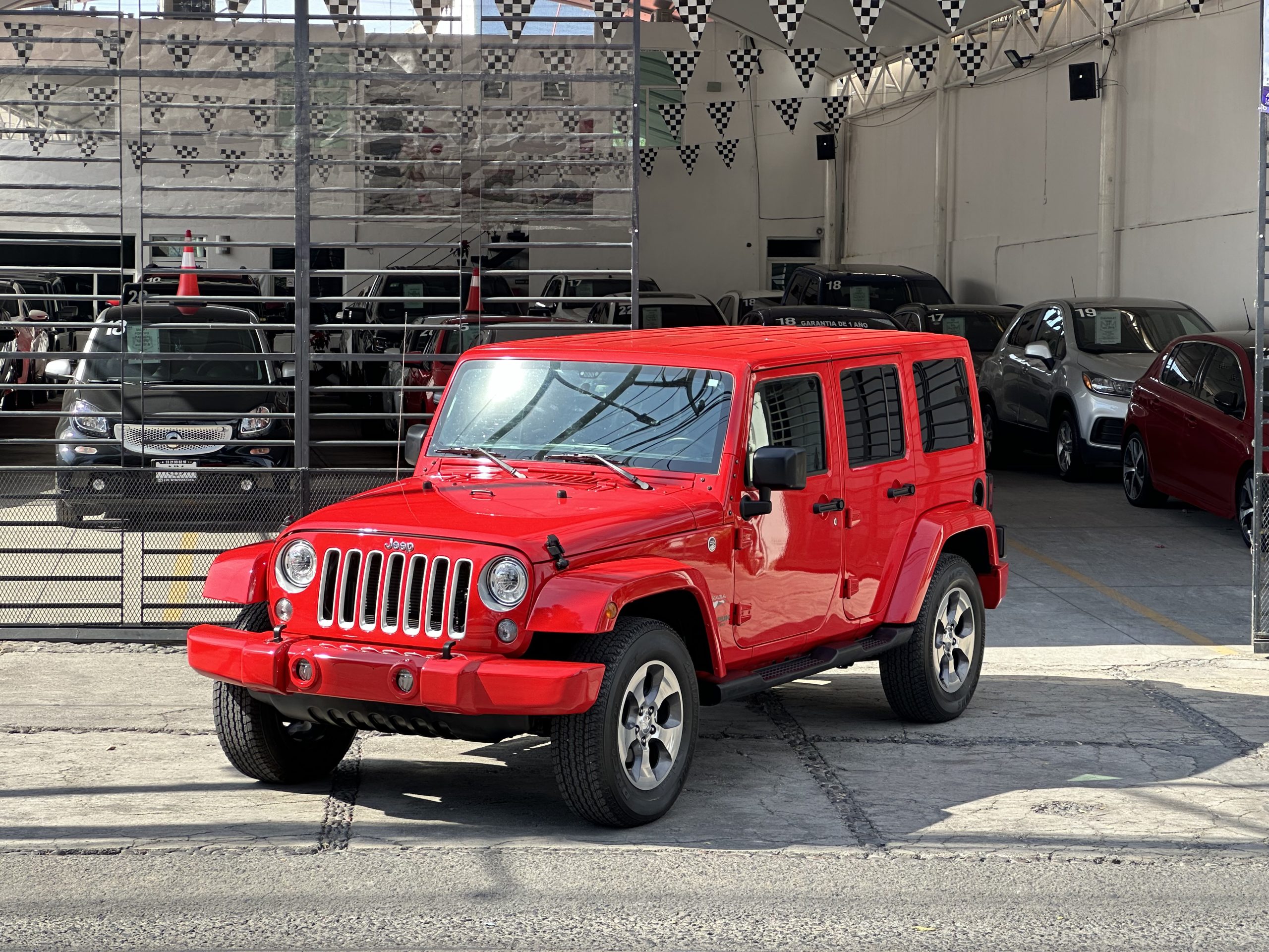 Jeep Wrangler 2018 Unlimited Sáhara Automático Rojo