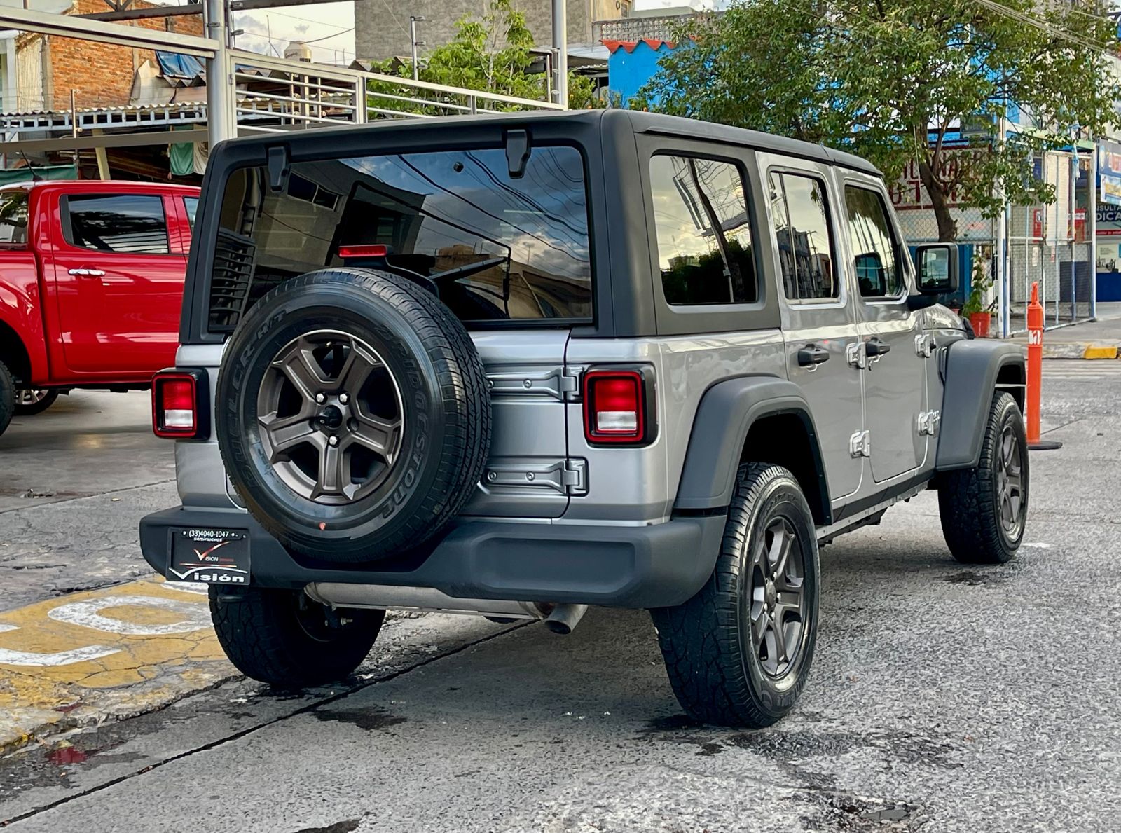 Jeep Wrangler 2019 Unlimited Sport Automático Plata