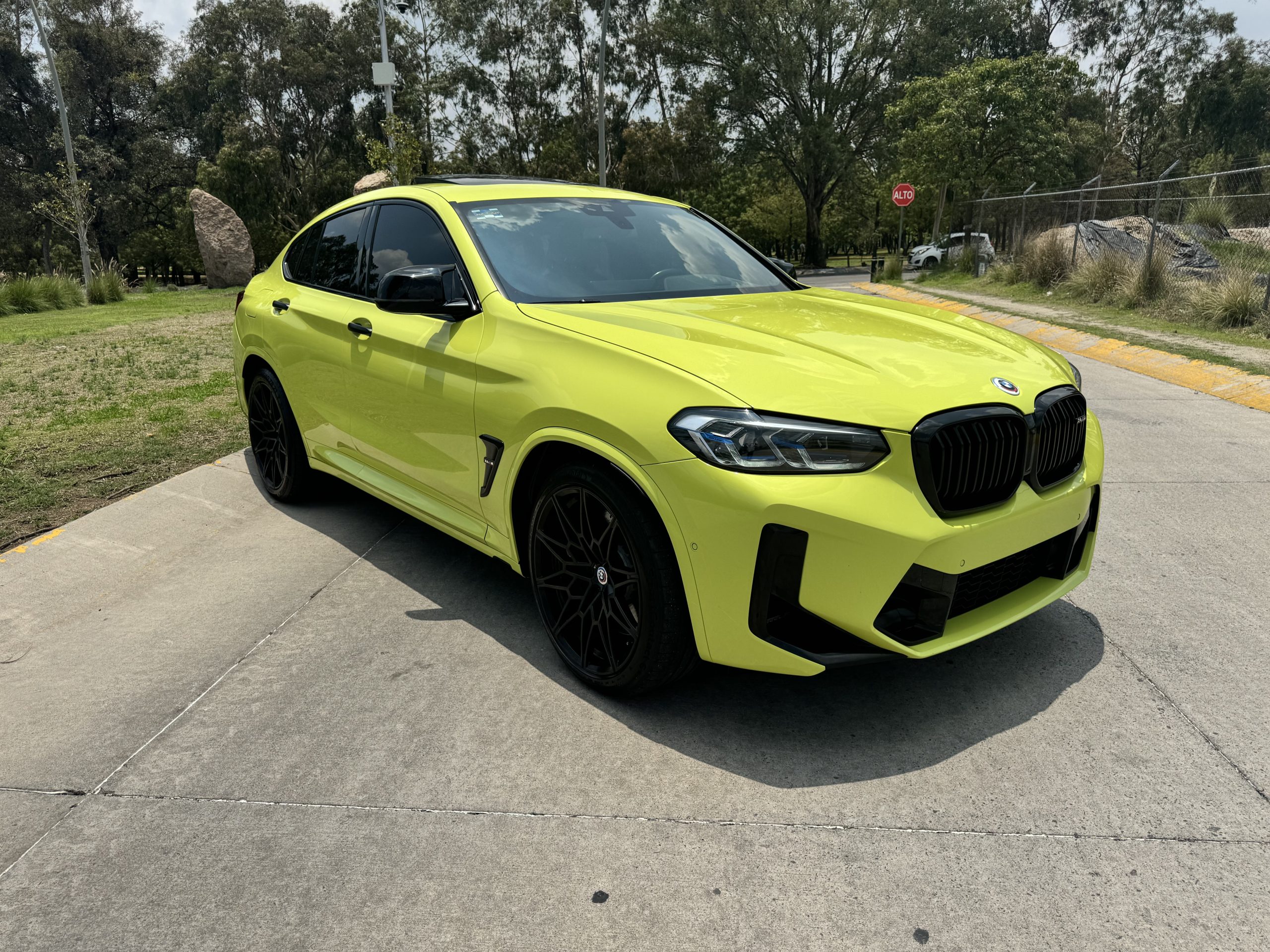 BMW X4 2023 M Competition Automático Amarillo