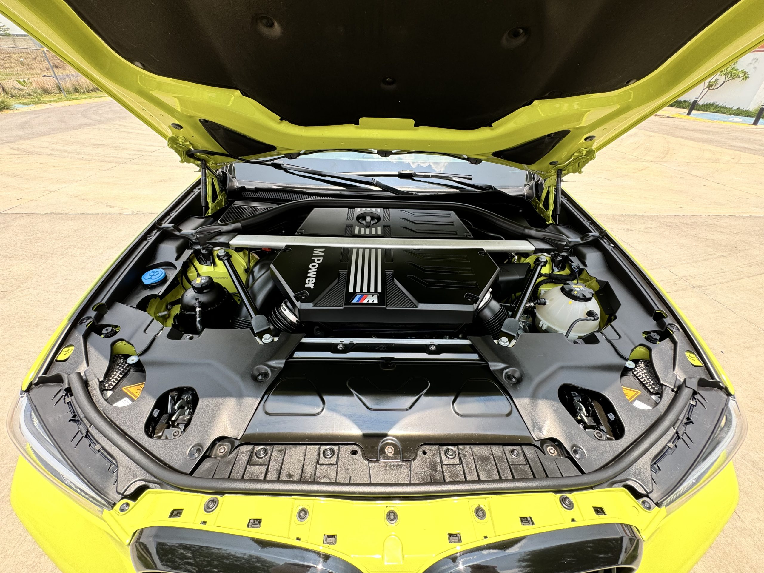 BMW X4 2023 M Competition Automático Amarillo