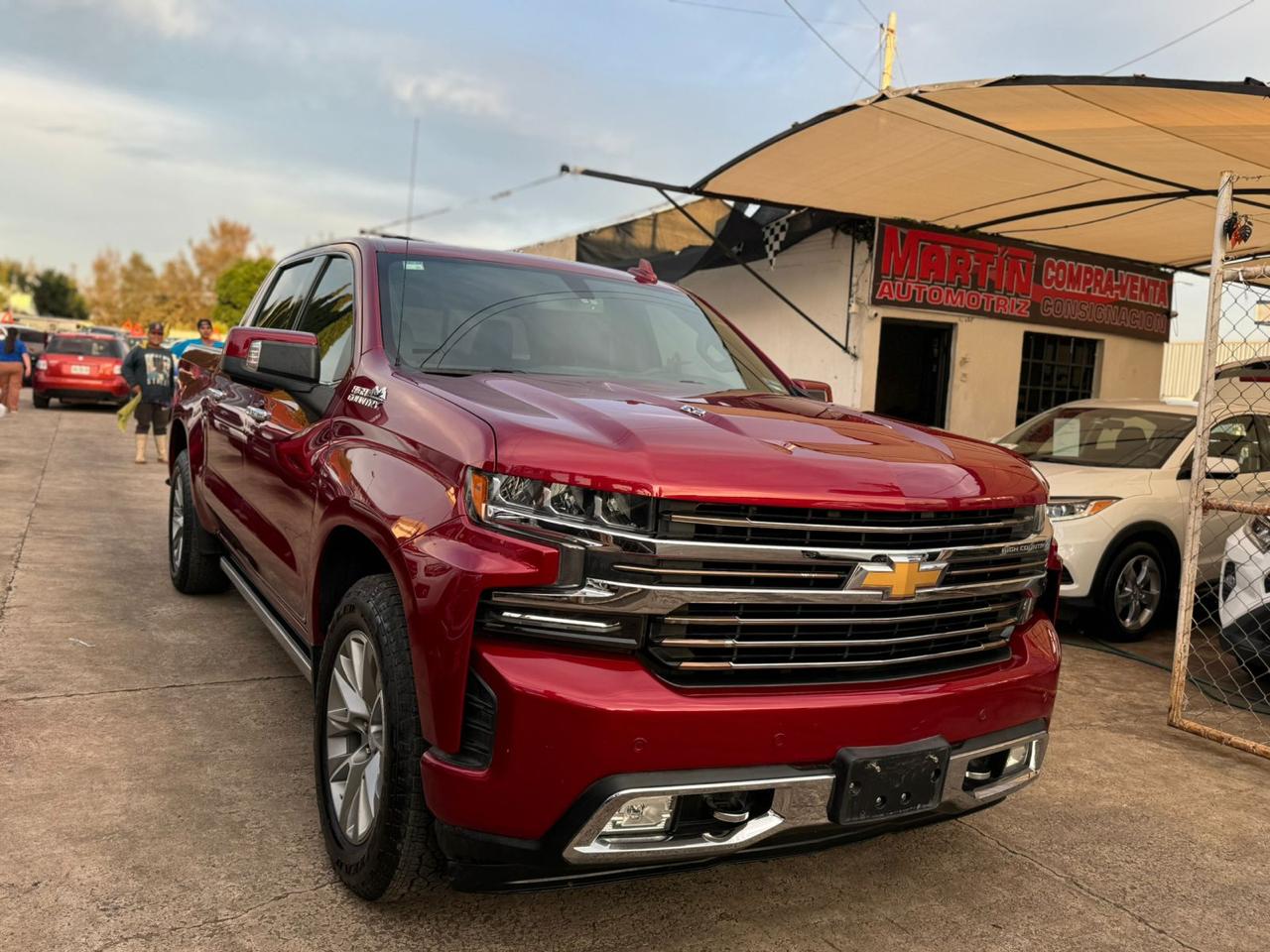 Chevrolet Cheyenne 2019 High country Automático Rojo