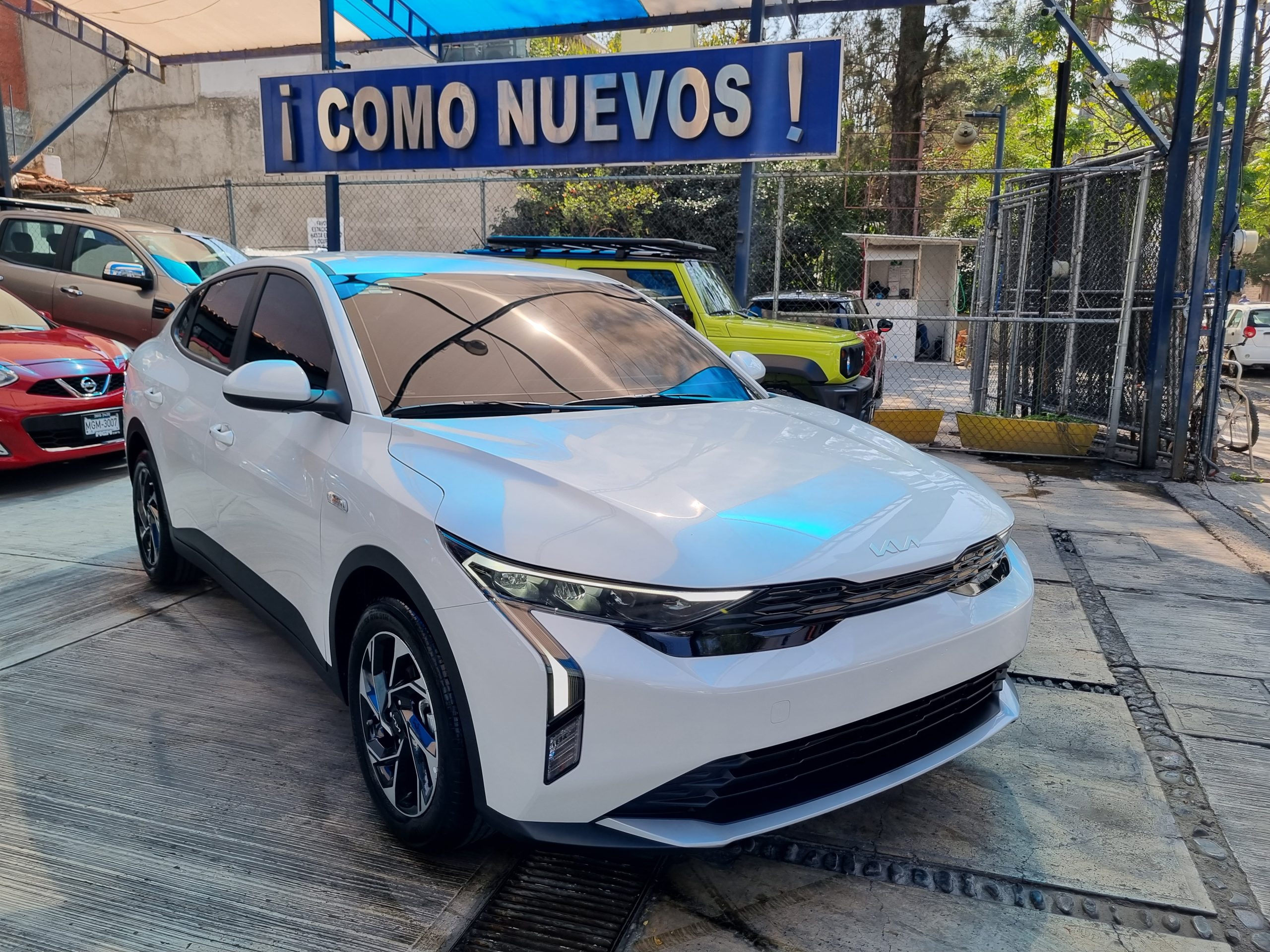 Kia Rio 2024 EX Manual Blanco