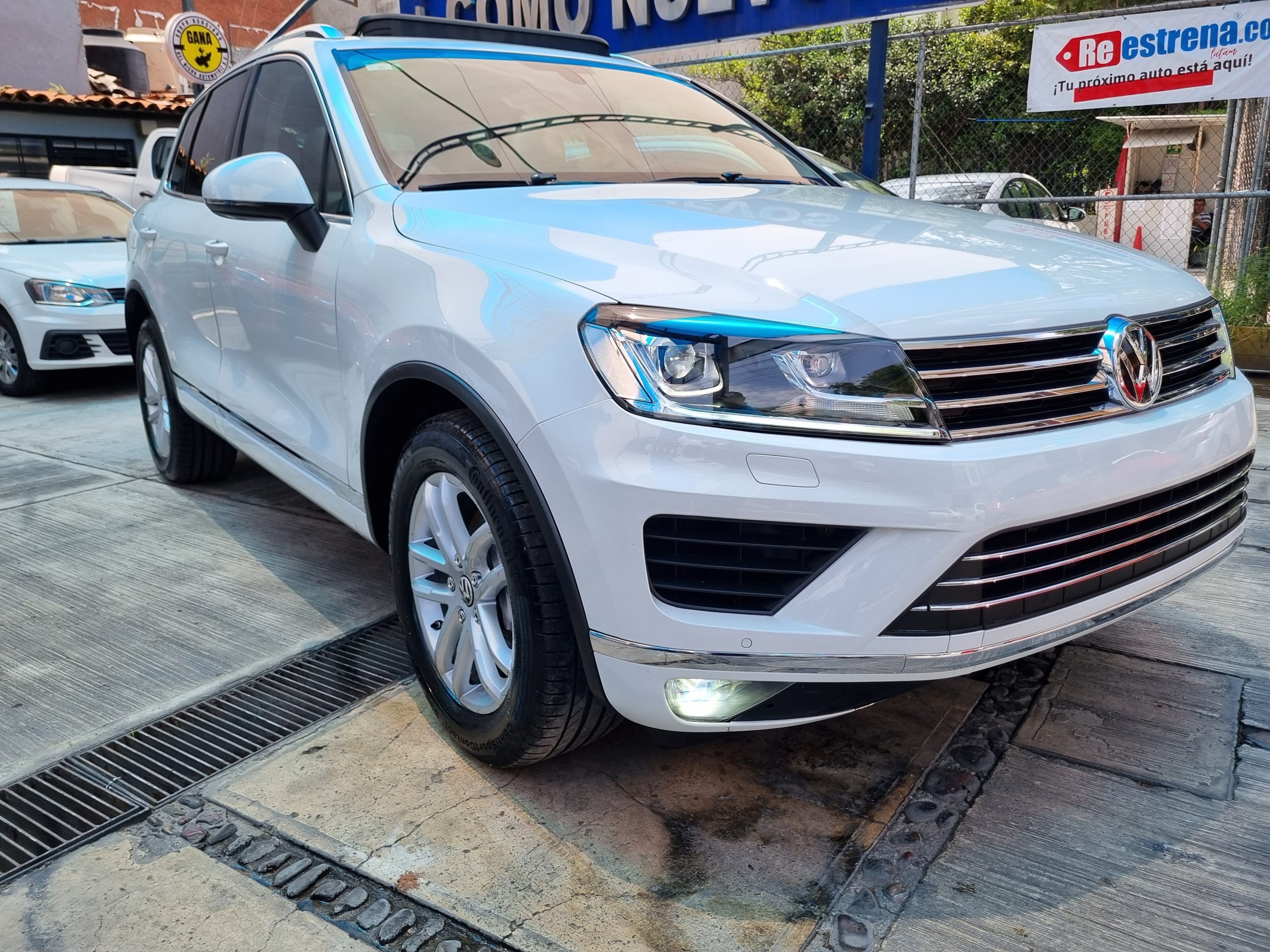 Volkswagen Touareg 2016 V6 GASOLINA Automático Blanco