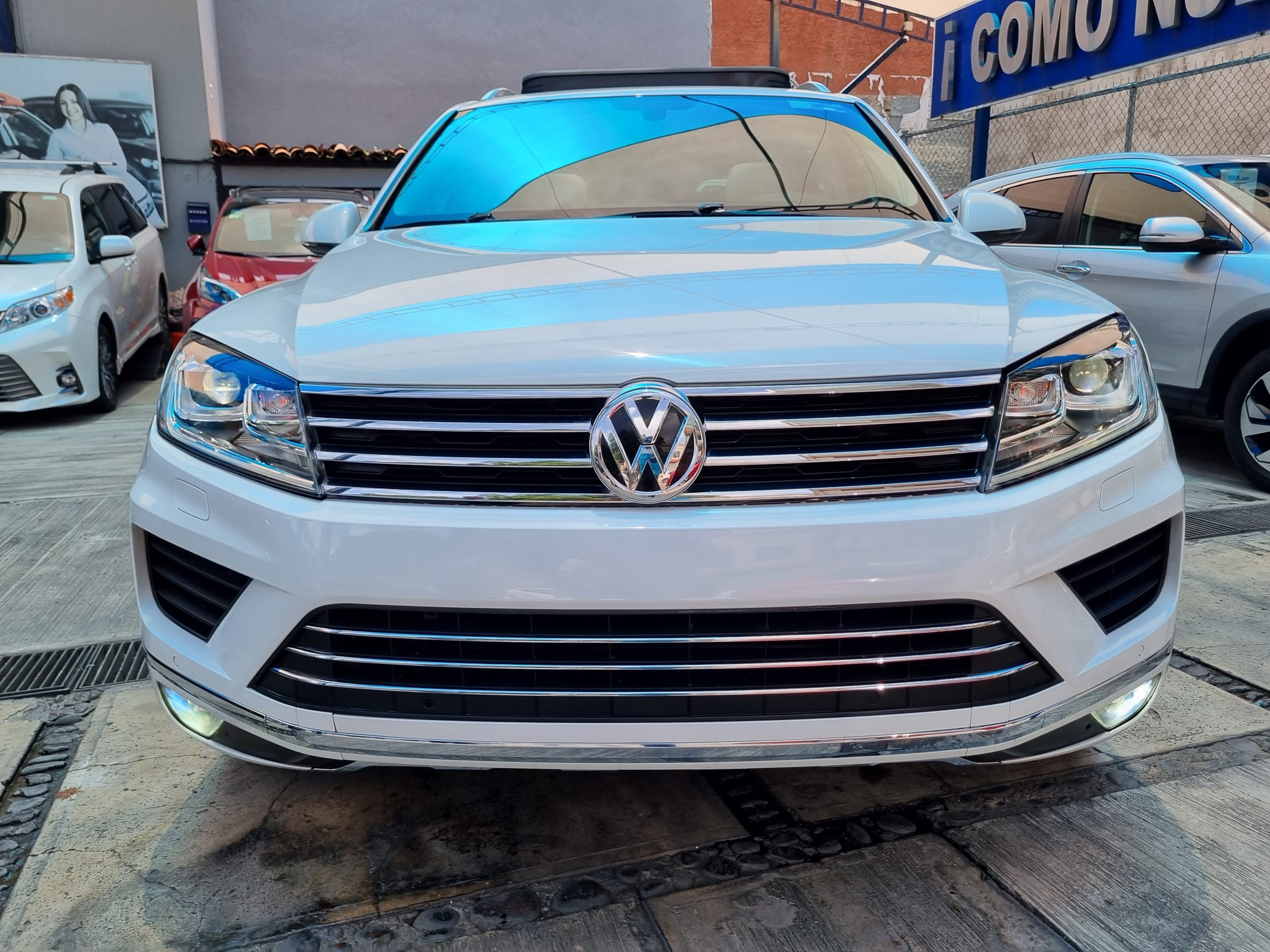 Volkswagen Touareg 2016 V6 GASOLINA Automático Blanco