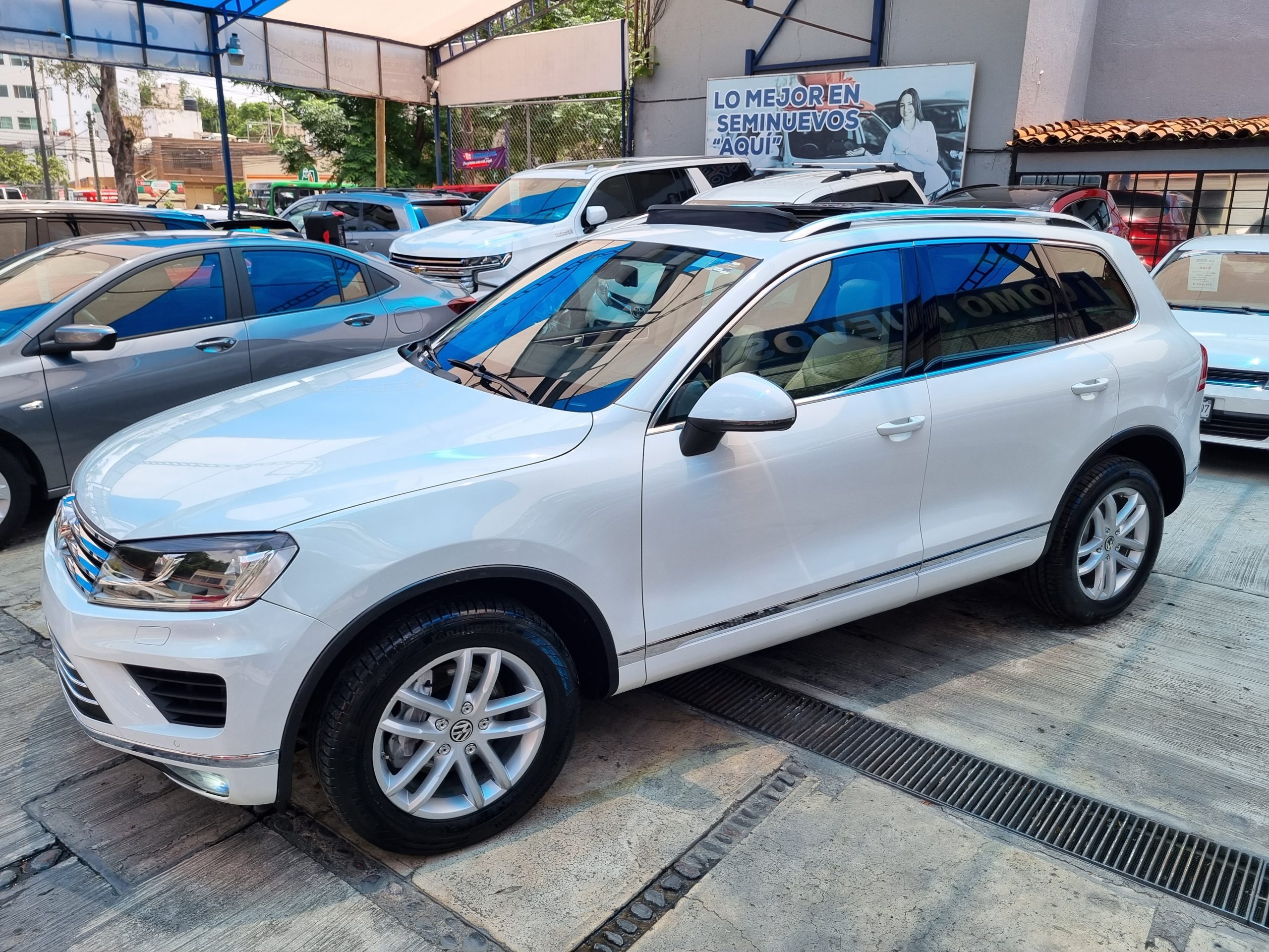 Volkswagen Touareg 2016 V6 GASOLINA Automático Blanco