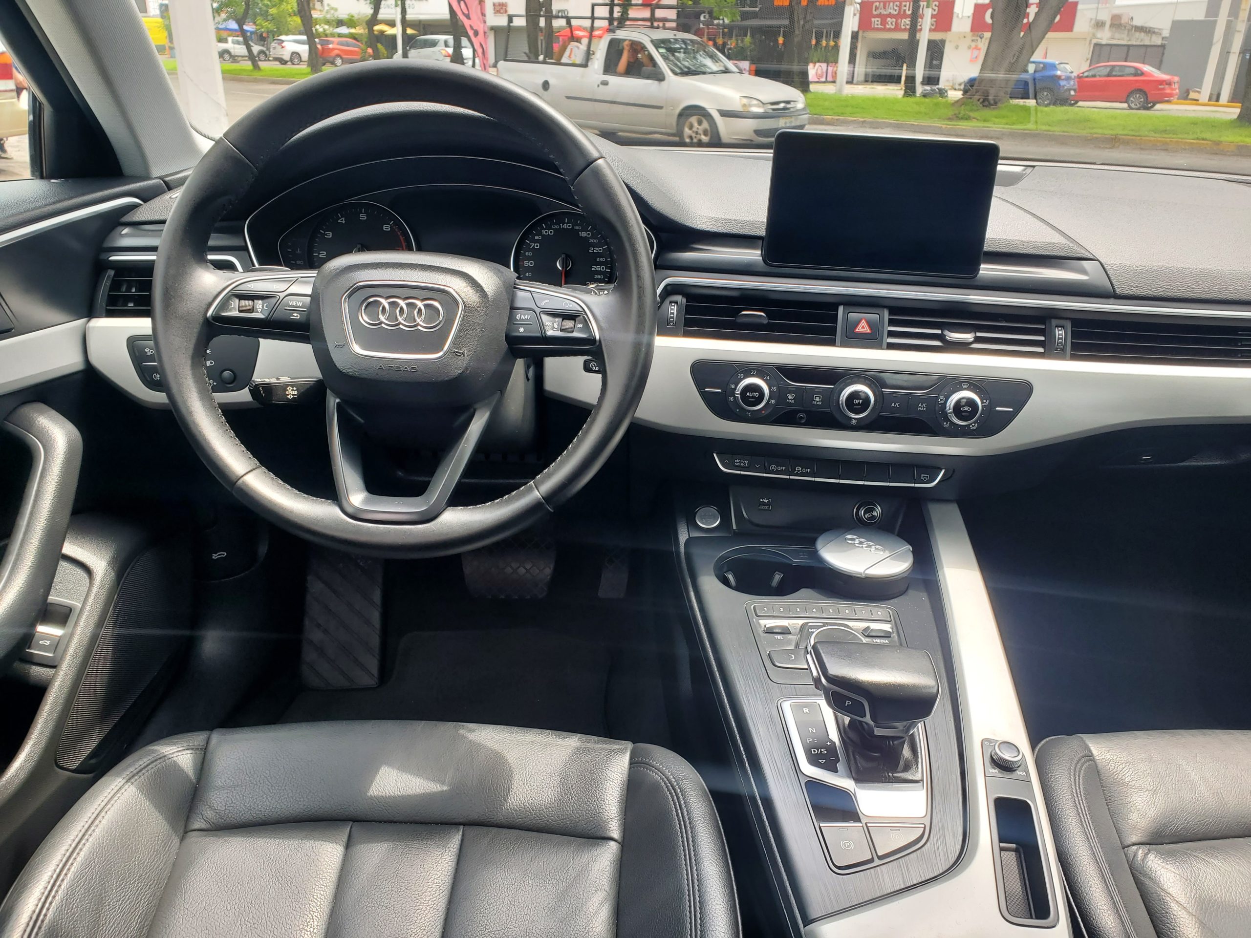 Audi A4 2019 Dynamic Automático Plata