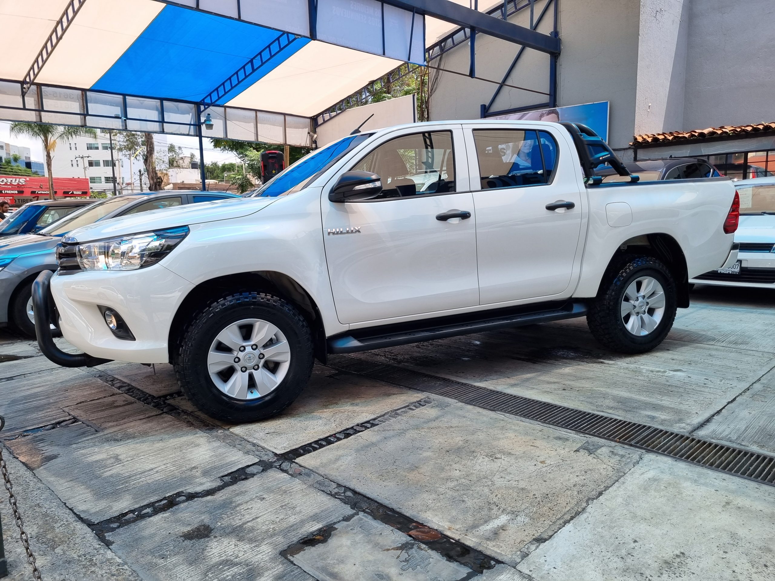 Toyota Hilux 2020 HILUX SR DOBLE CABINA Manual Blanco