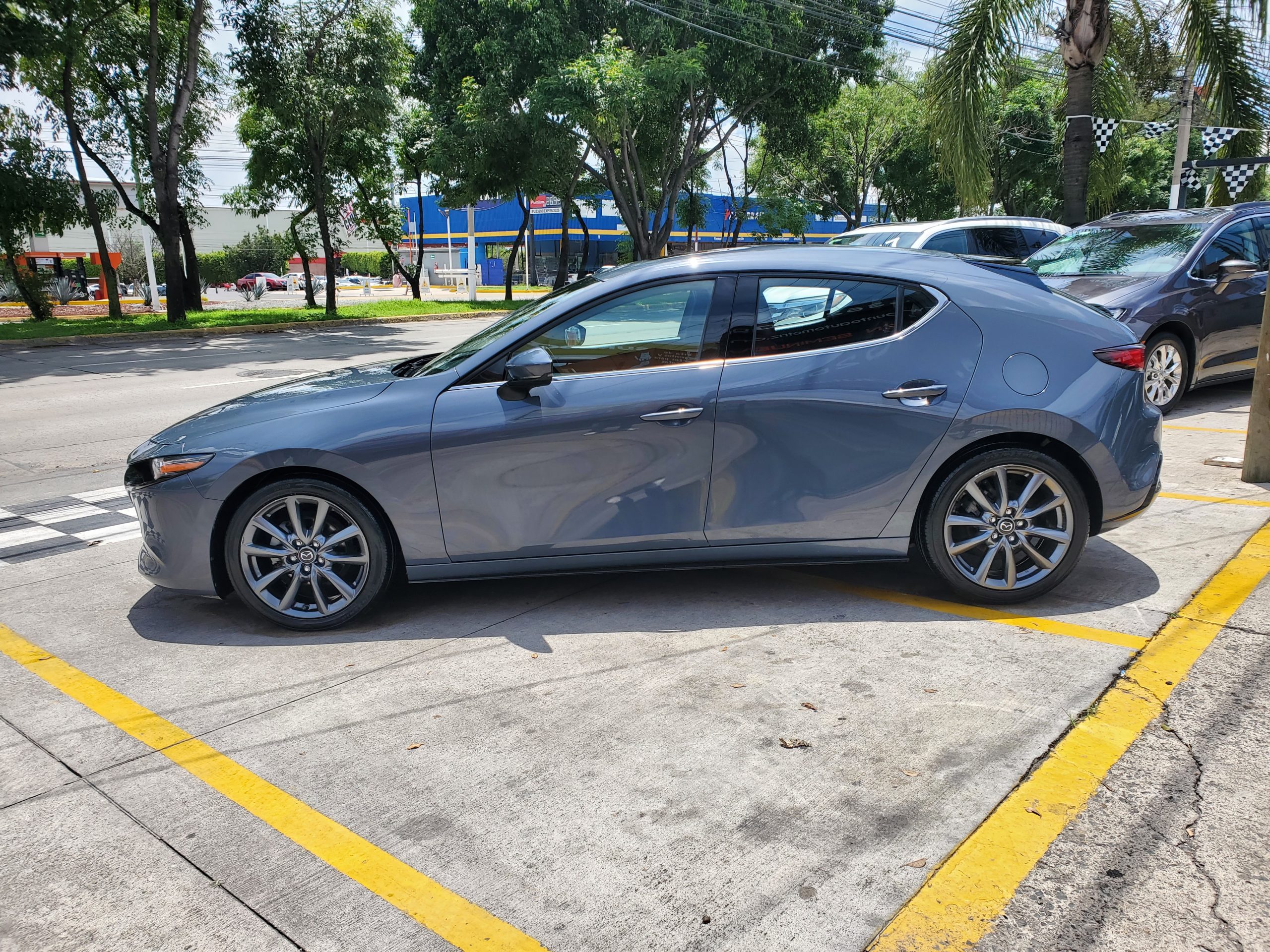 Mazda Mazda 3 2020 HB I Grand Touring Automático Gris