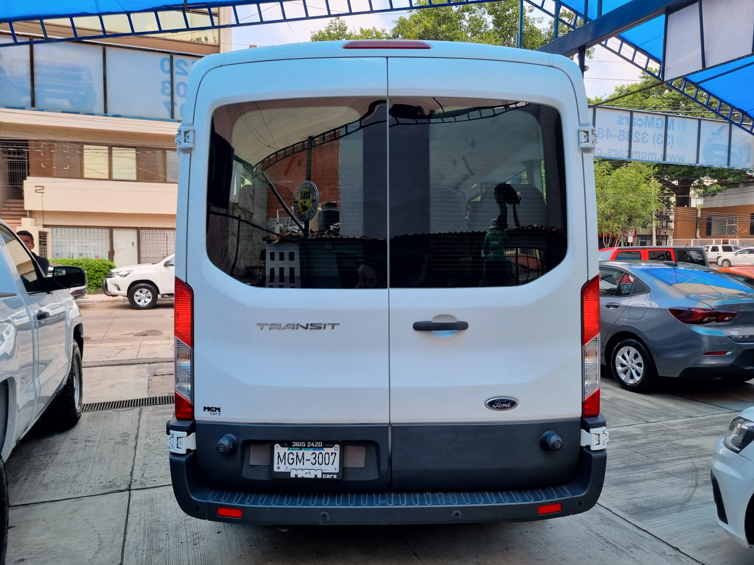 Ford Transit 2019 VAN 15 PASAJEROS DIESEL Manual Blanco