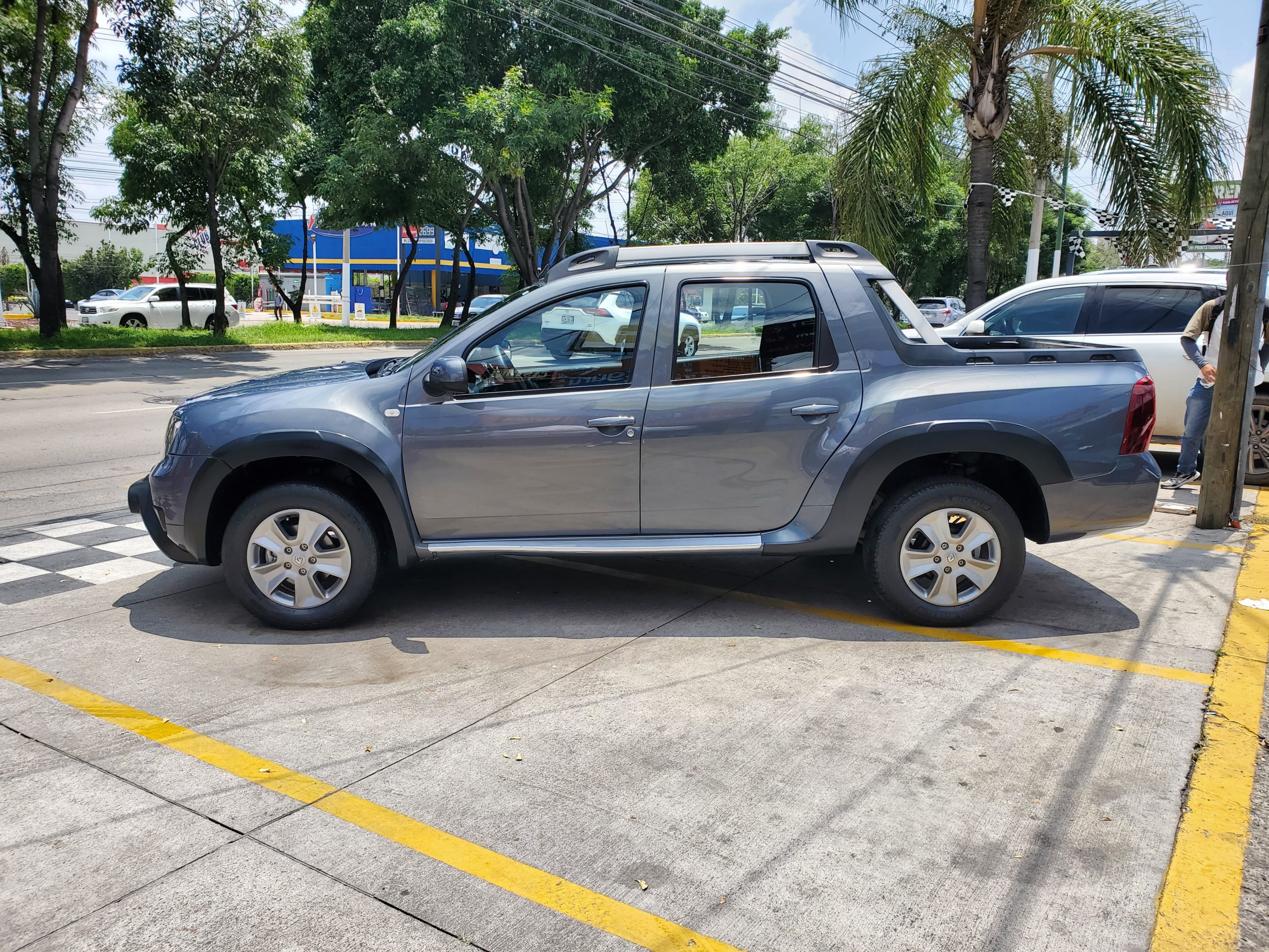 Renault Oroch 2018 Outsider Automático Gris