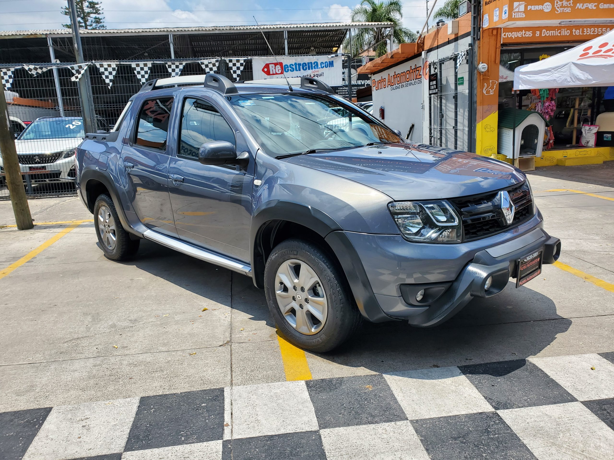 Renault Oroch 2018 Outsider Automático Gris