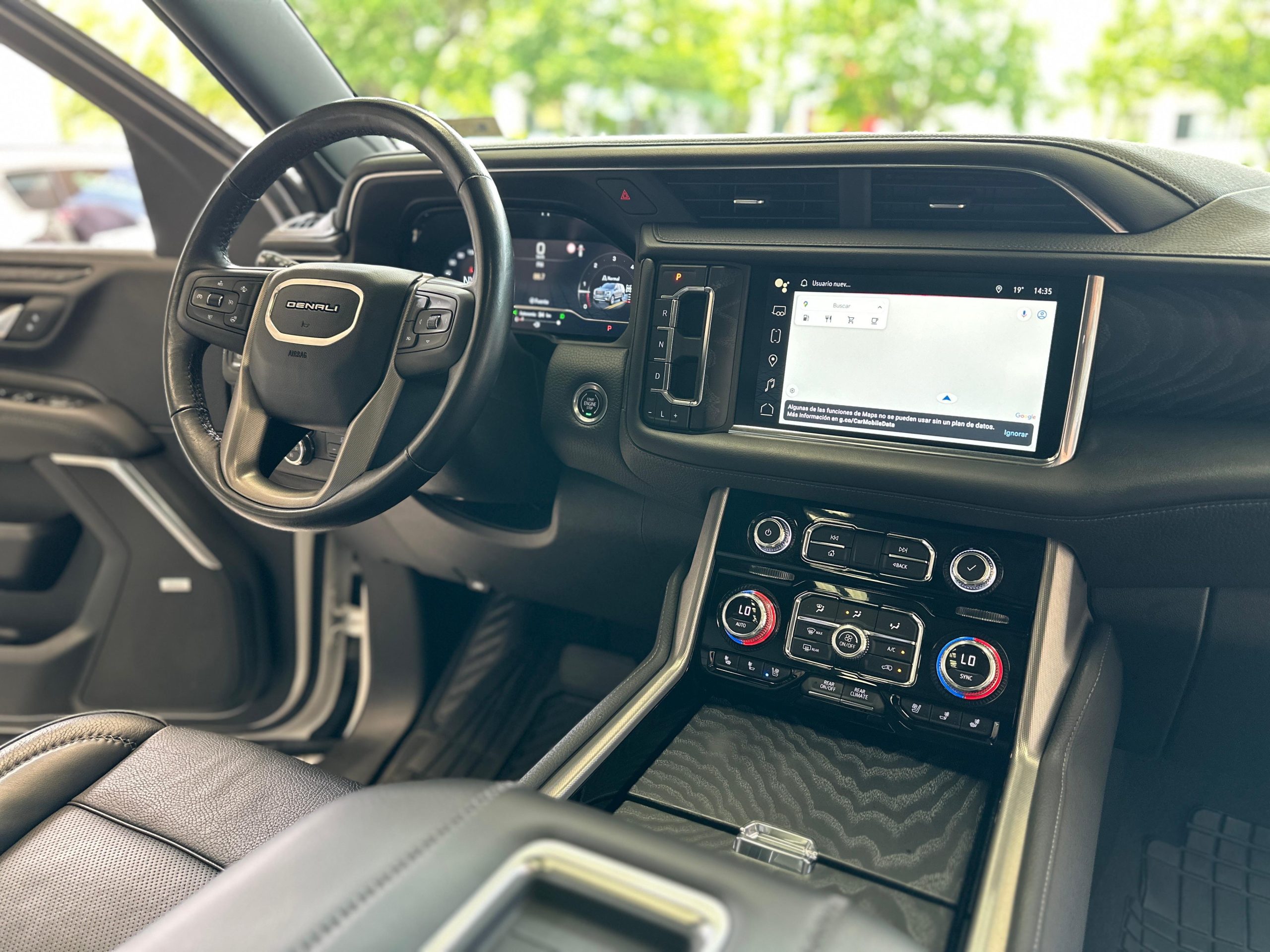 GMC Yukon 2023 DENALI XL Automático Blanco