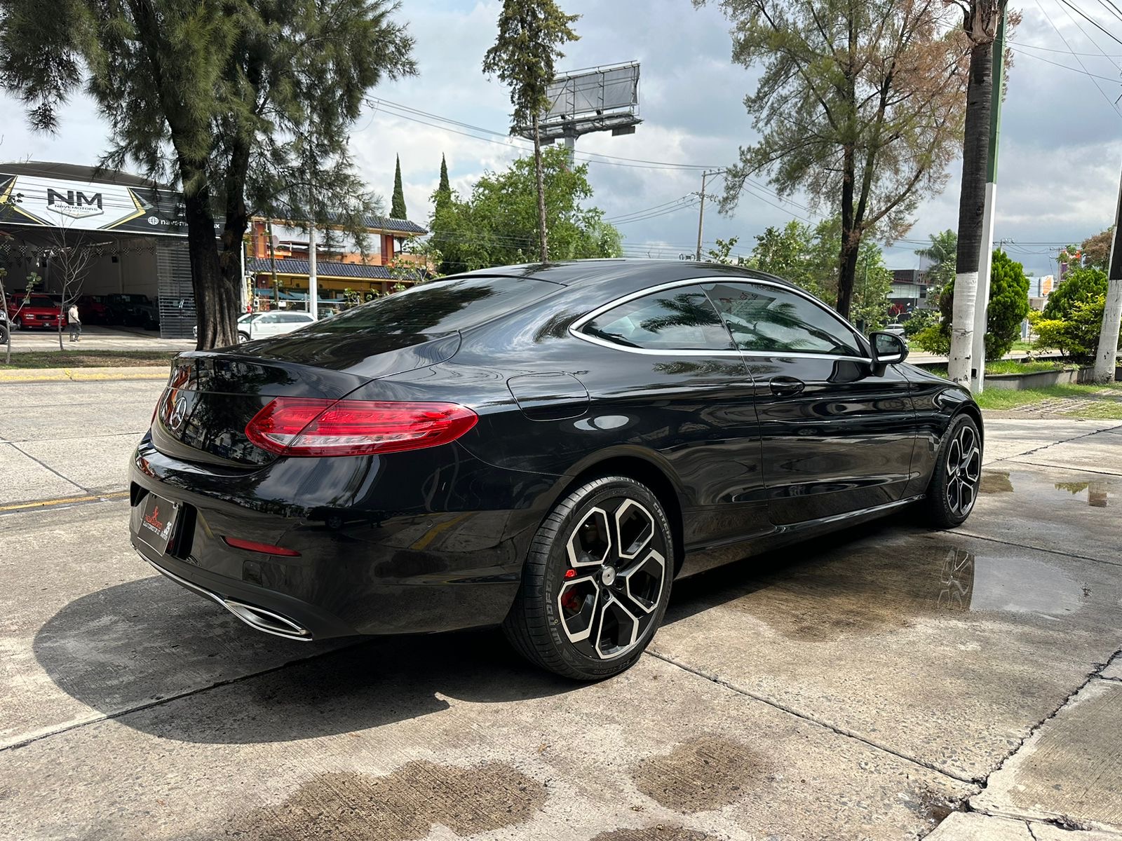 Mercedes-Benz Clase C 2017 200 Automático Negro