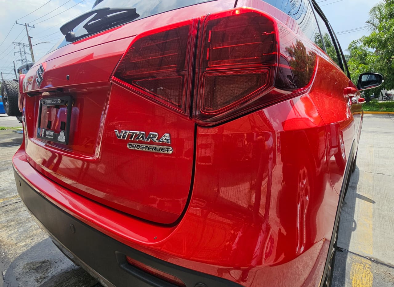 Suzuki Vitara 2022 Boosterjet Automático Rojo
