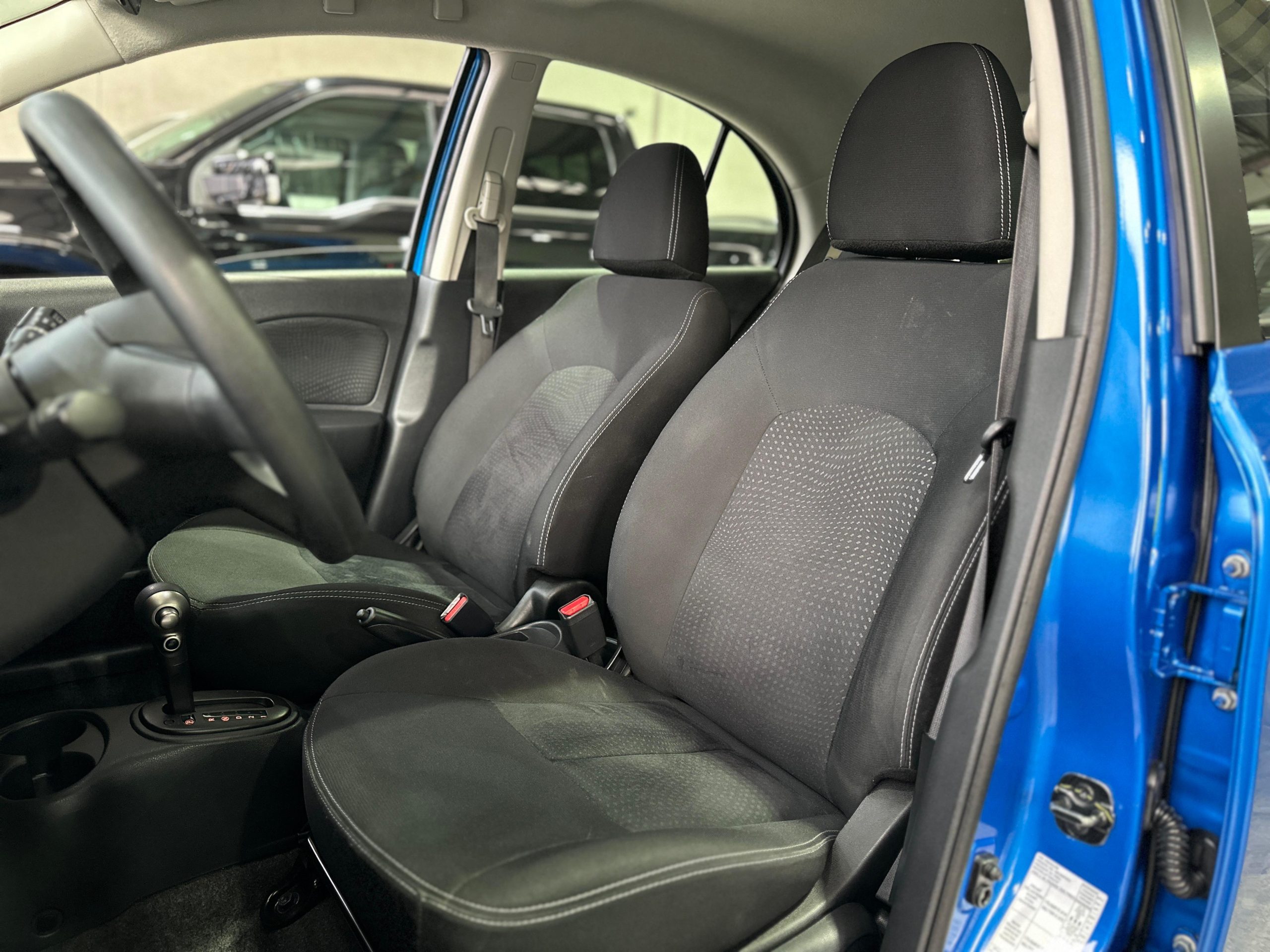 Nissan March 2023 ADVANCE. AUT Azul