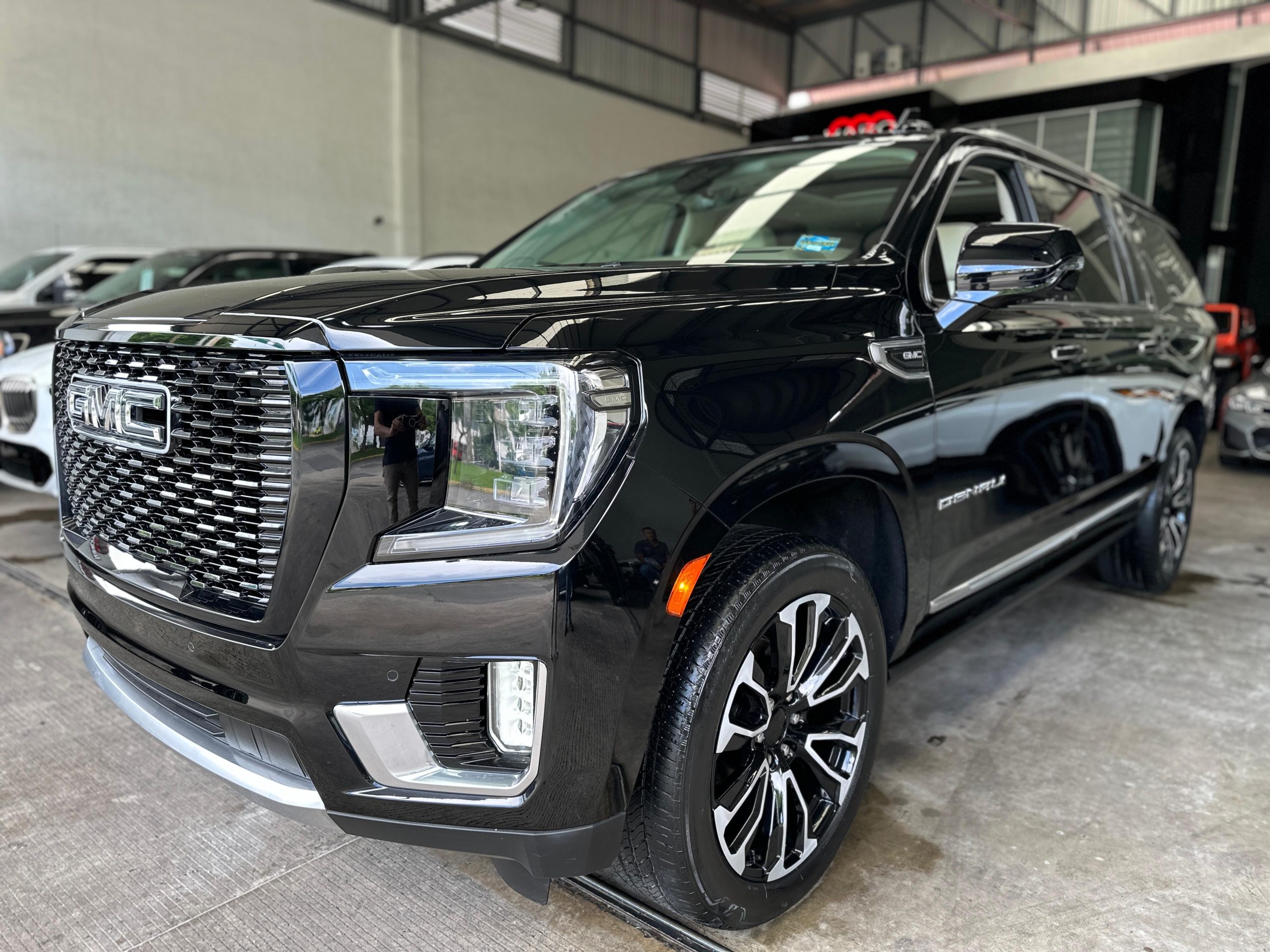 GMC Yukon 2021 LX Automático Negro