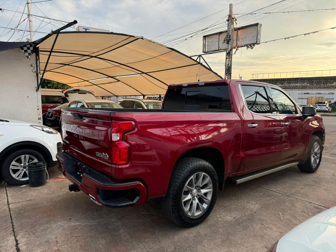 Chevrolet Cheyenne 2019 High country Automático Rojo