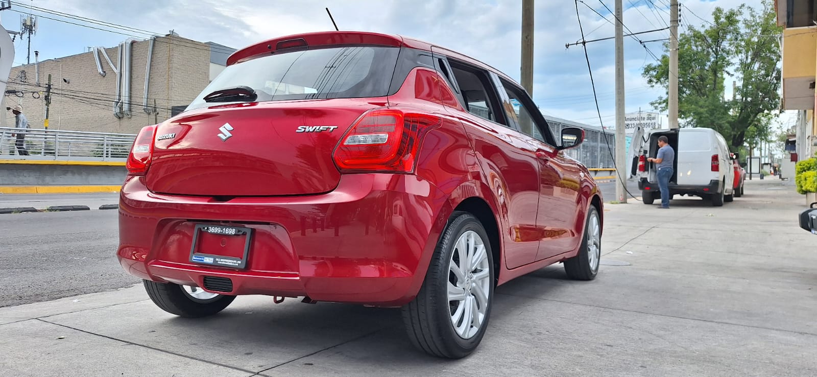 Suzuki Swift 2021 GLX Automático Rojo