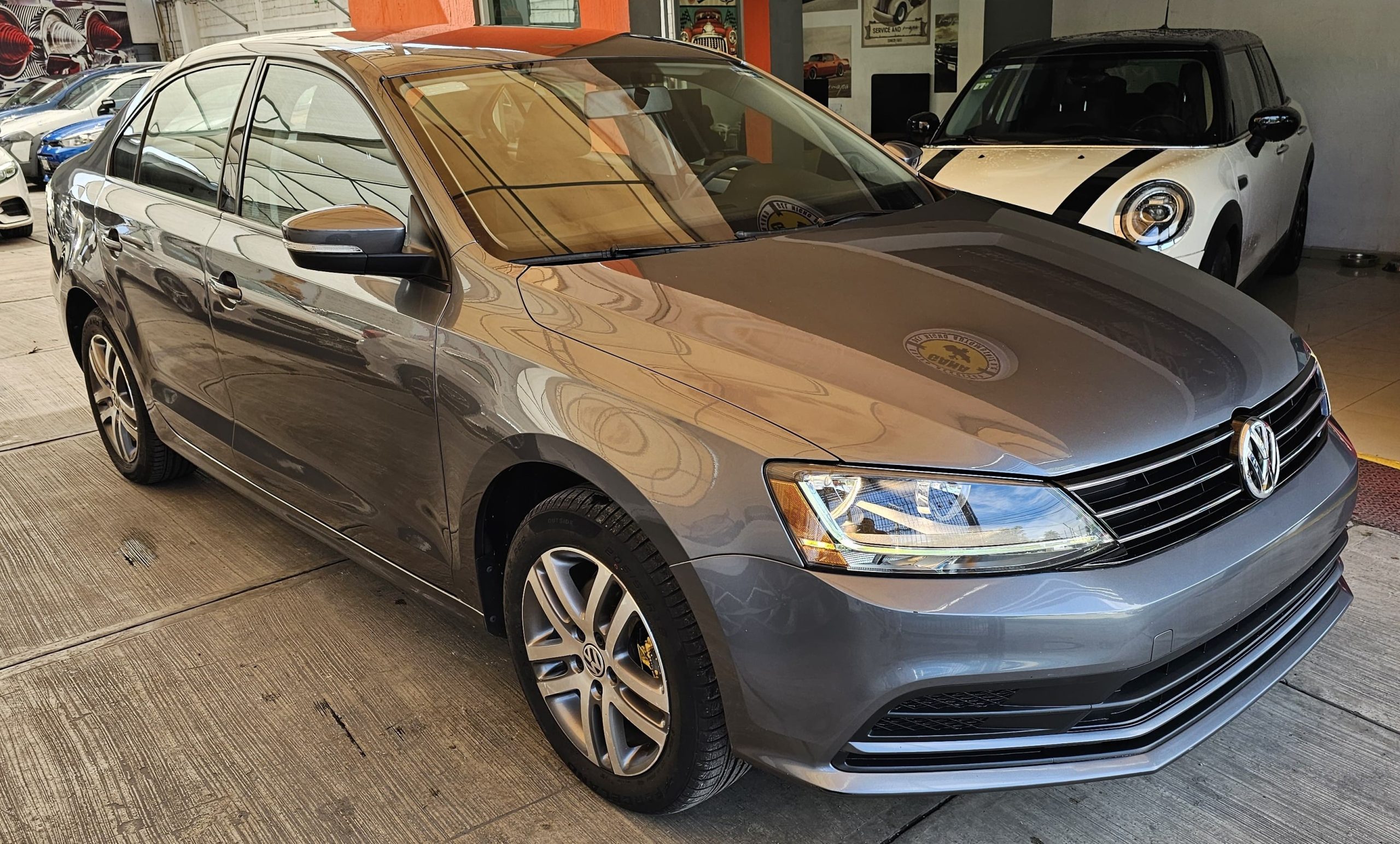 Volkswagen Jetta 2017 Trendline Automático Gris