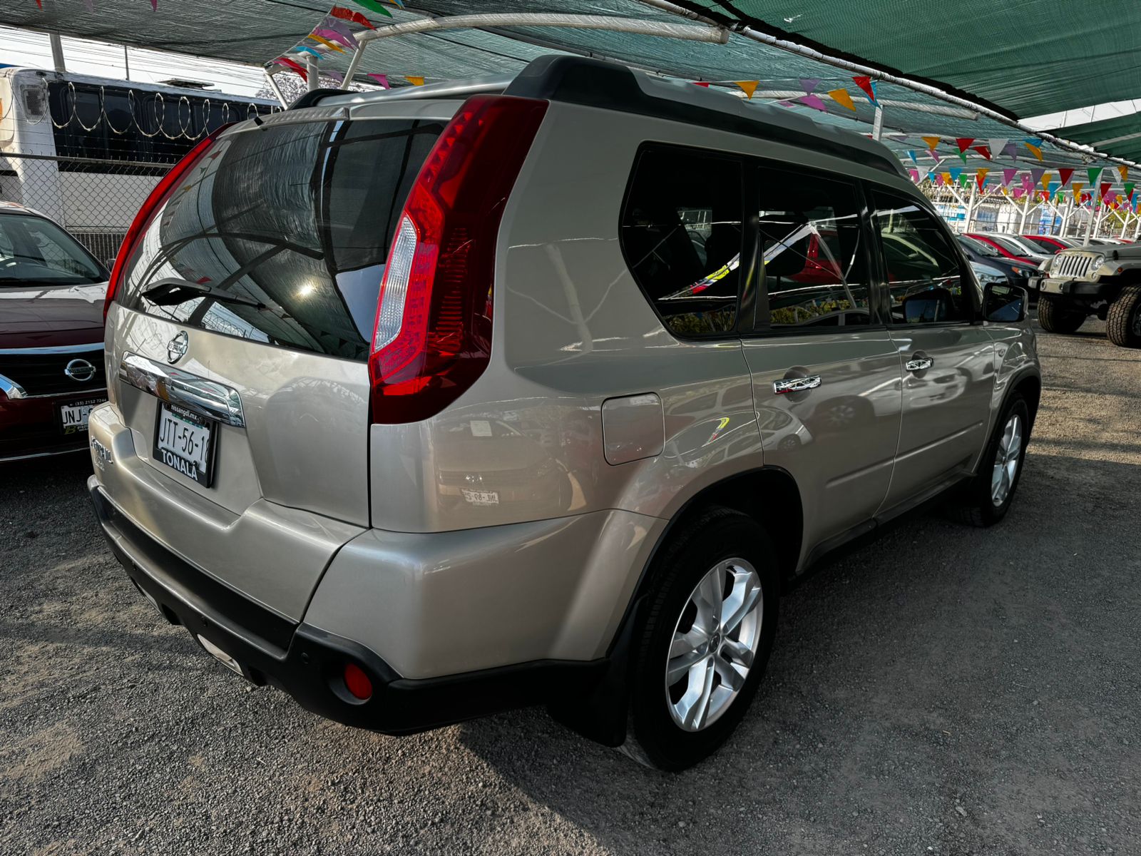 Nissan X-Trail 2014 ADVANCE Automático Rojo