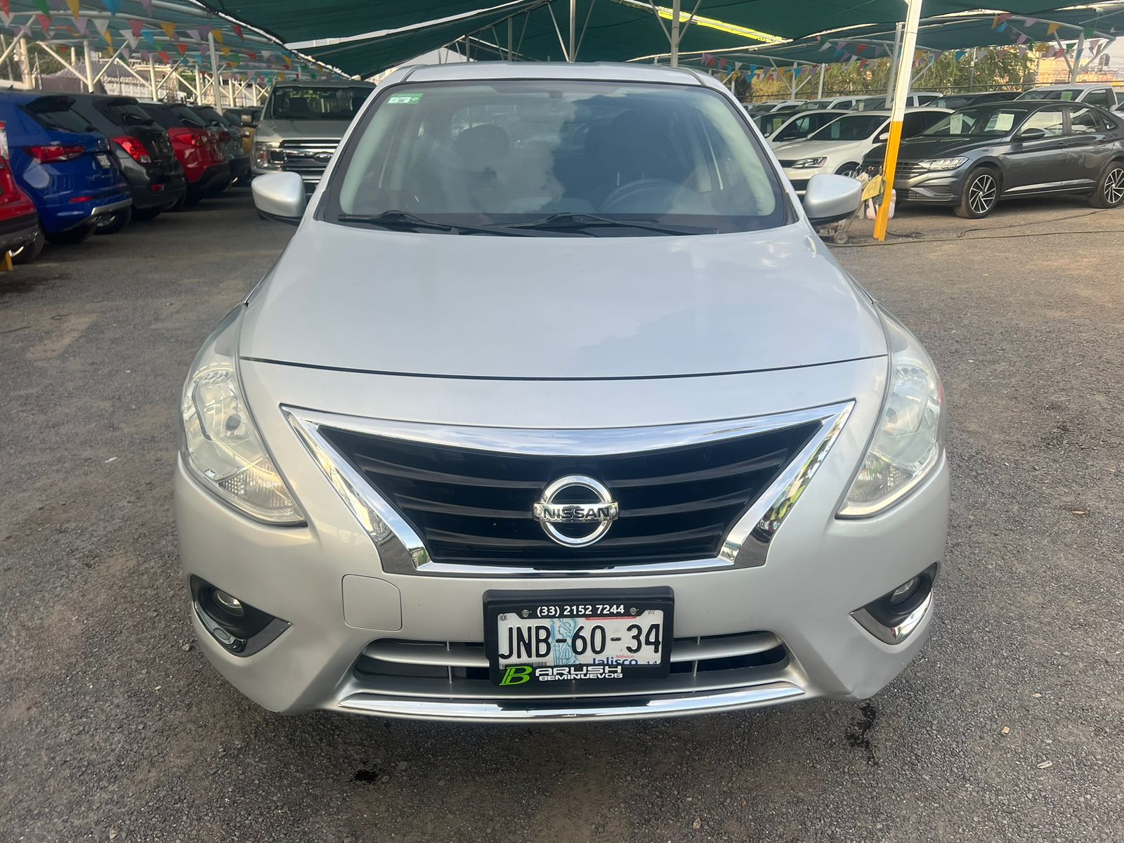 Nissan Versa 2017 ADVANCE Manual Plata