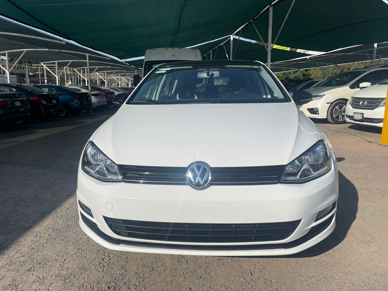 Volkswagen Golf 2017 FEST Automático Blanco