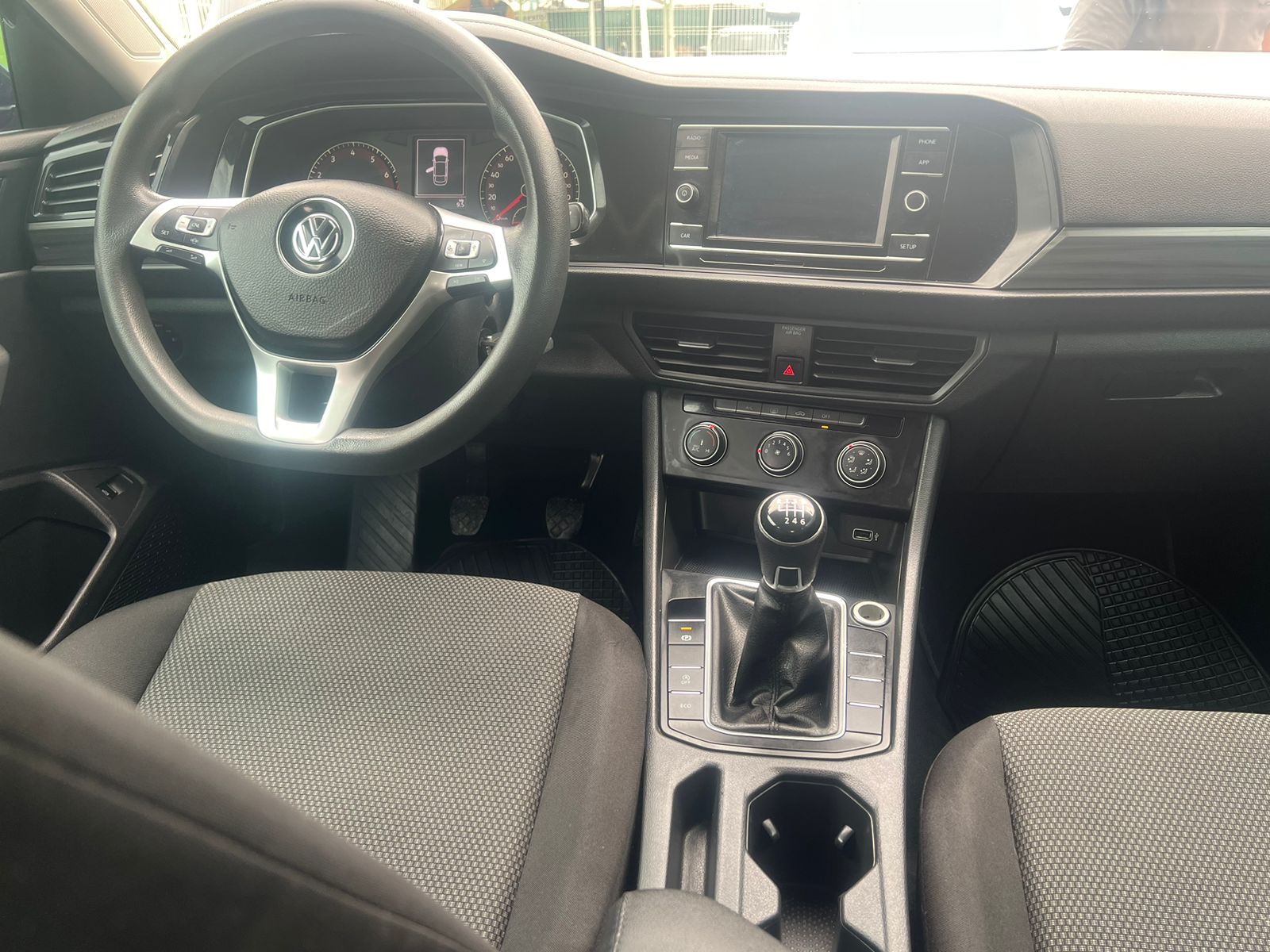 Nissan Sentra 2017 EXCLUSIVE NAVI Automático Plata