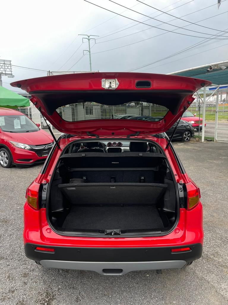 Suzuki Vitara 2018 BOOSTERJET Manual Rojo