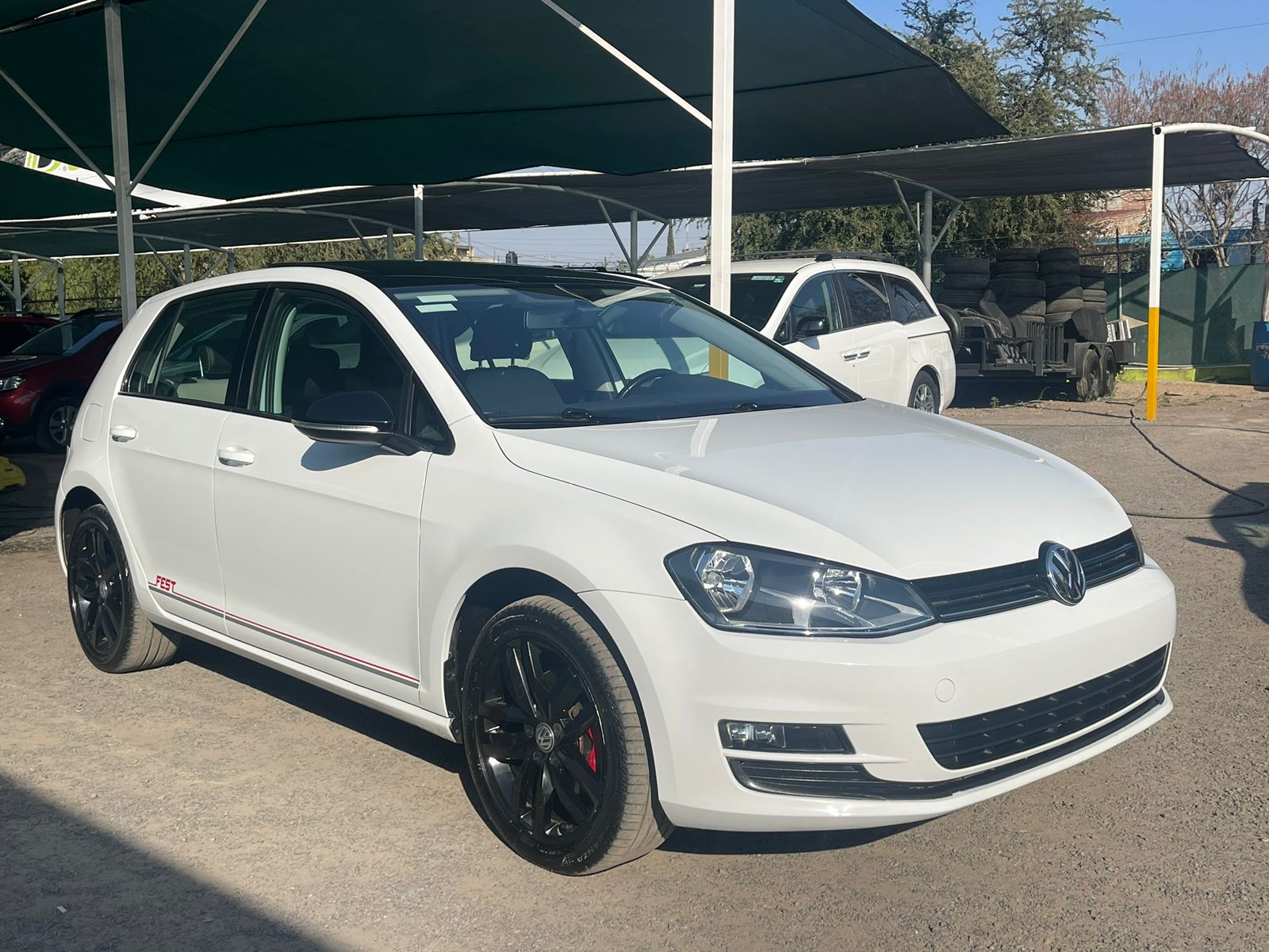 Volkswagen Golf 2017 FEST Automático Blanco