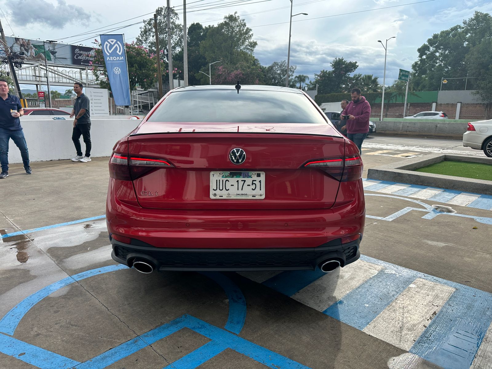 Volkswagen Jetta 2023 GLI Automático Rojo