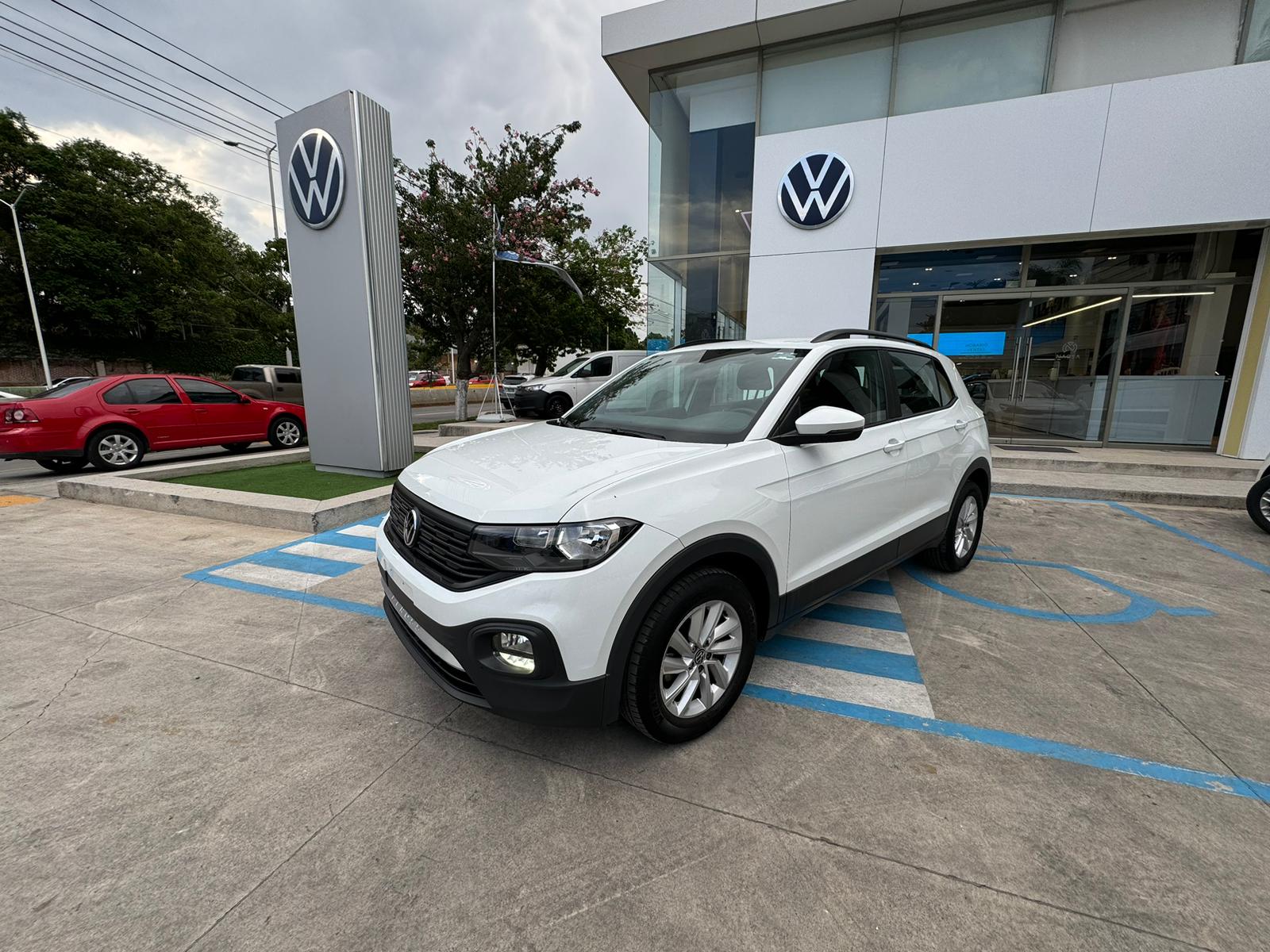 Volkswagen T-Cross 2024 Trendline Automático Blanco