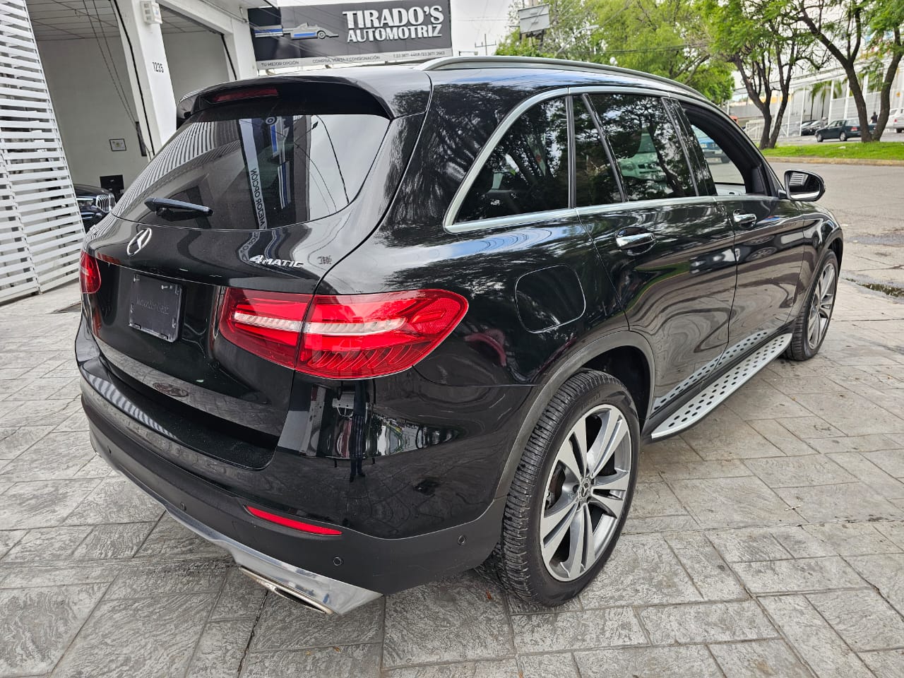 Mercedes-Benz Clase GLC 2019 300 OFF ROAD Automático Negro