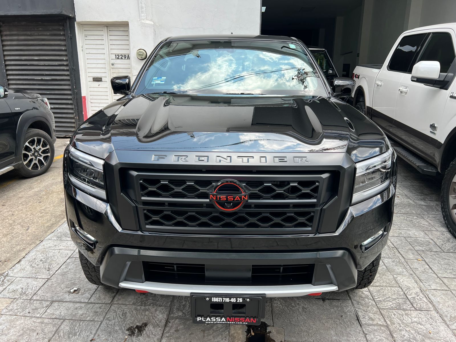 Nissan Frontier 2022 PRO 4X Automático Negro