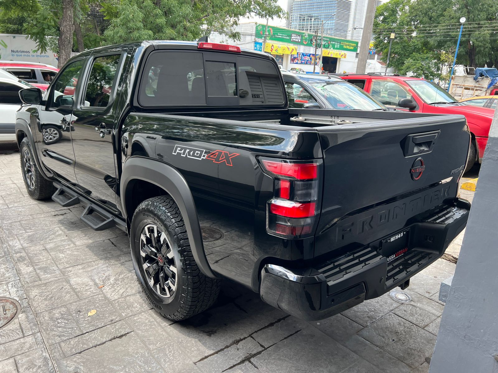 Nissan Frontier 2022 PRO 4X Automático Negro