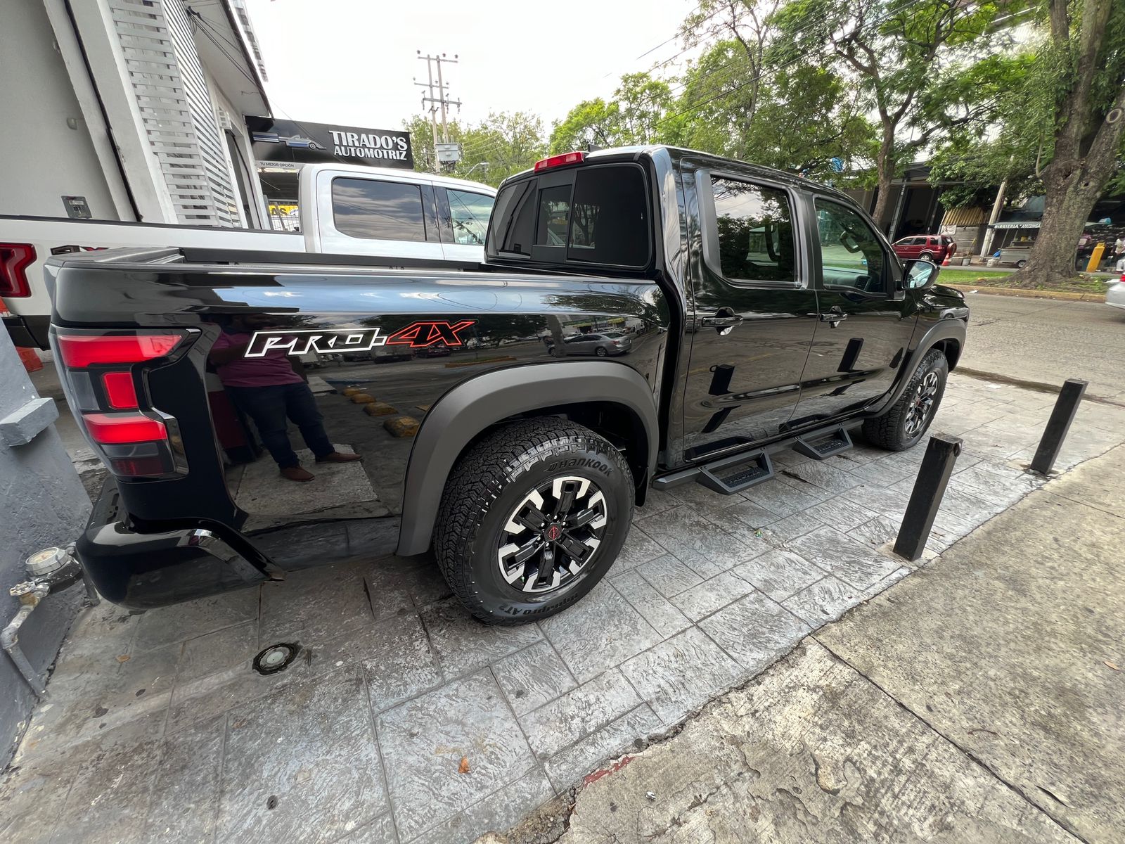 Nissan Frontier 2022 PRO 4X Automático Negro