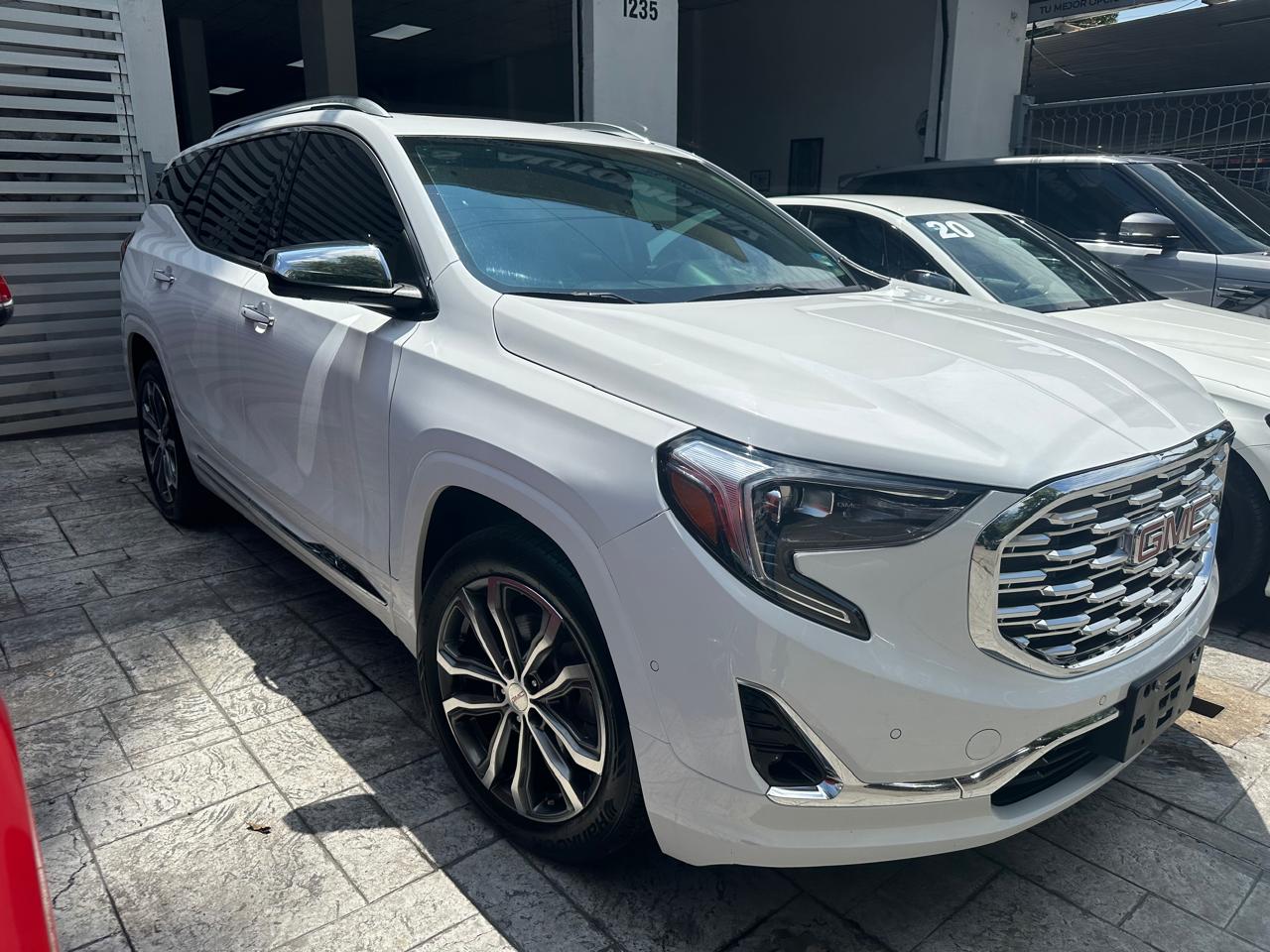 GMC Terrain 2019 DENALI Automático Blanco