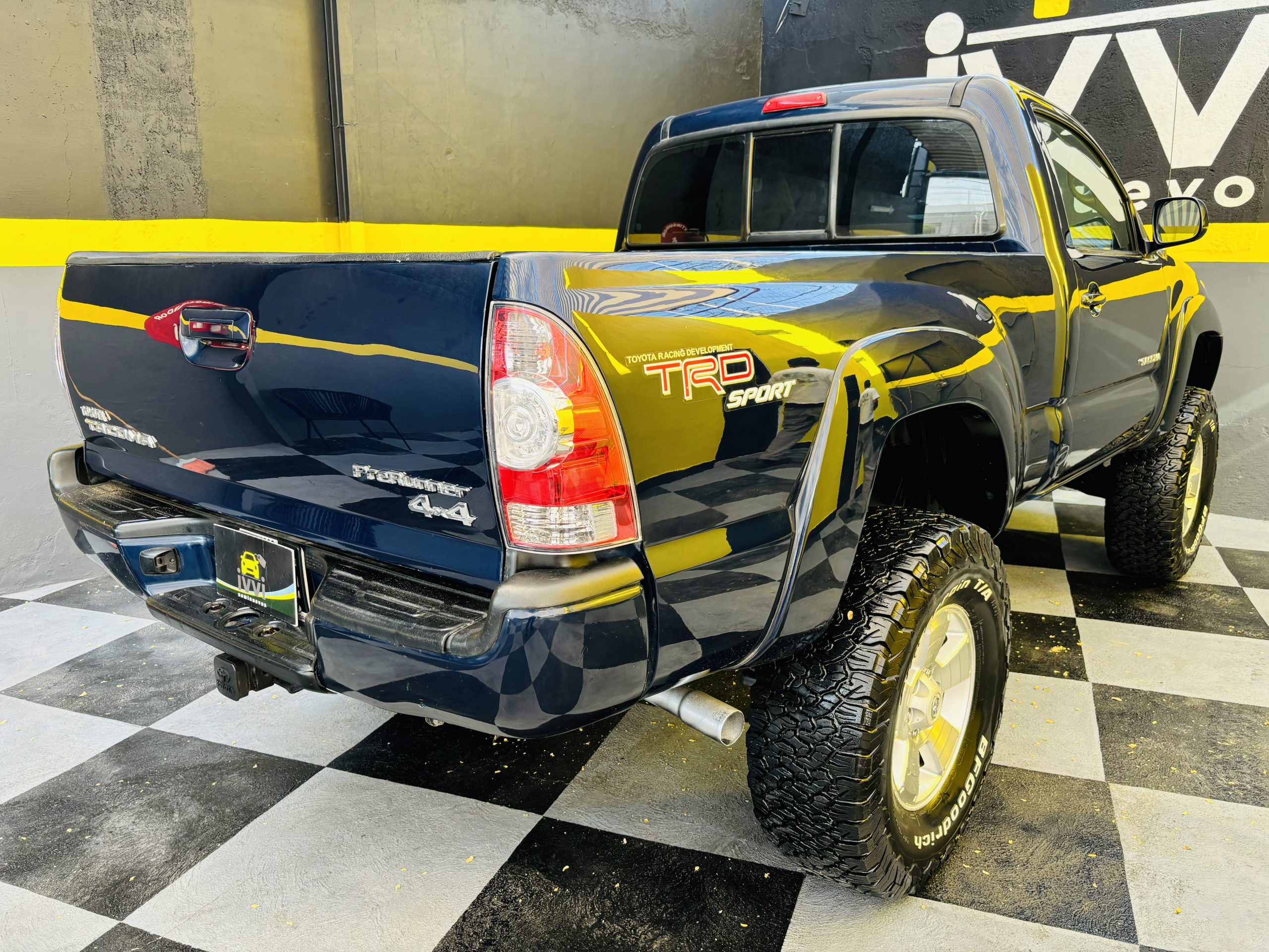 Toyota Tacoma 2005 4x4 estándar 4CIL Manual Azul