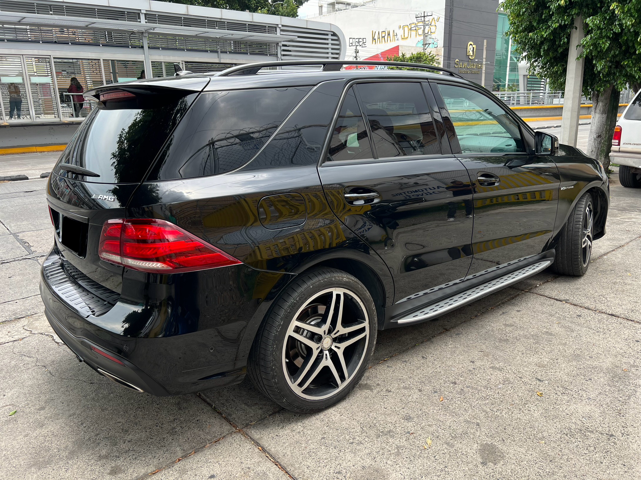 Mercedes-Benz Clase GLE 2017 GLE 500 biturbo Automático Negro