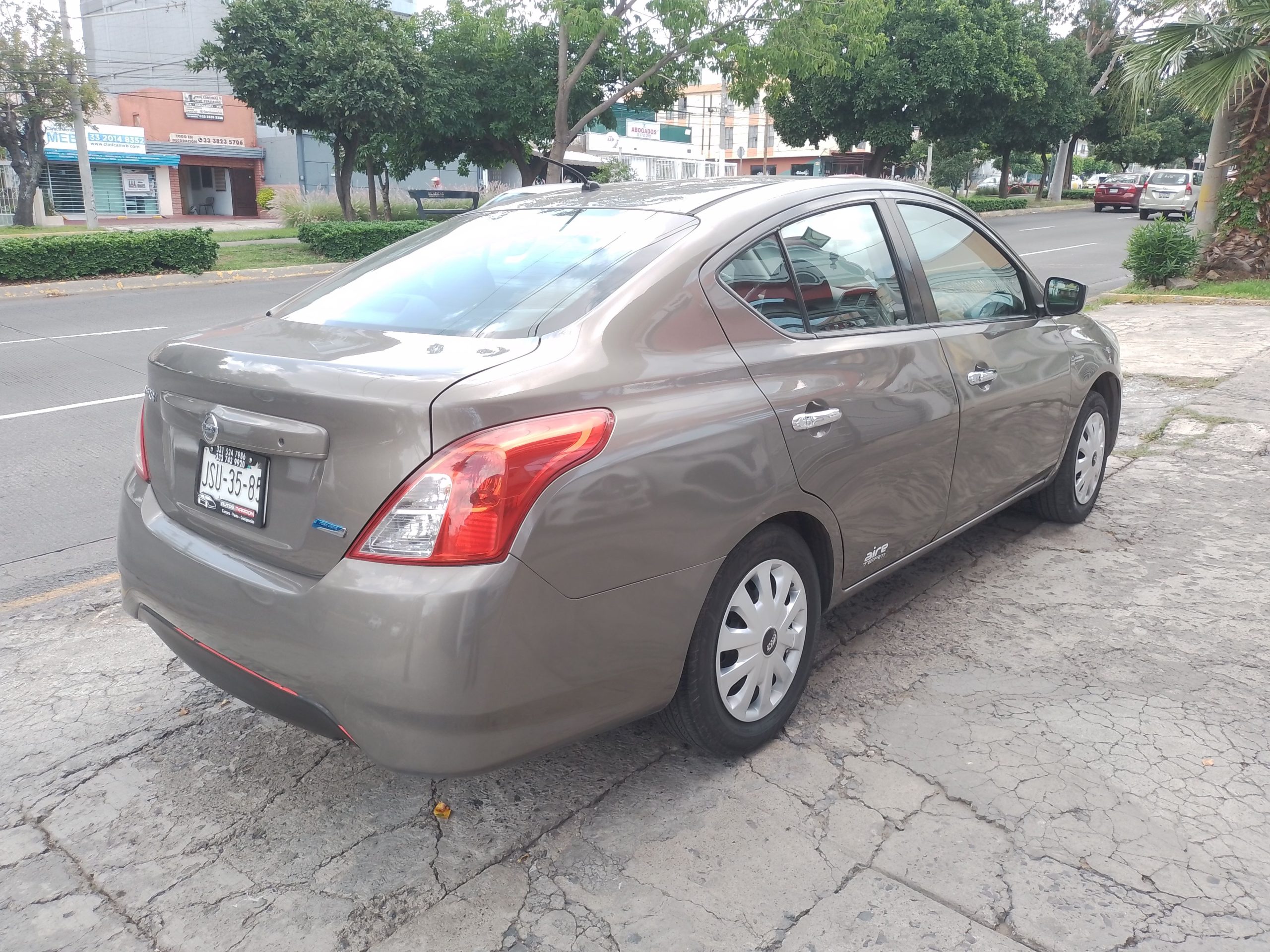 Nissan Versa 2015 SENCE Automático Gris