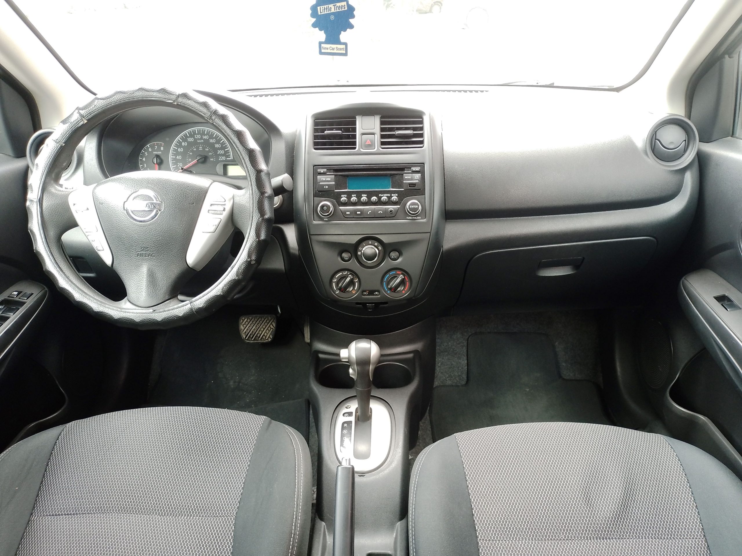 Nissan Versa 2015 SENCE Automático Gris