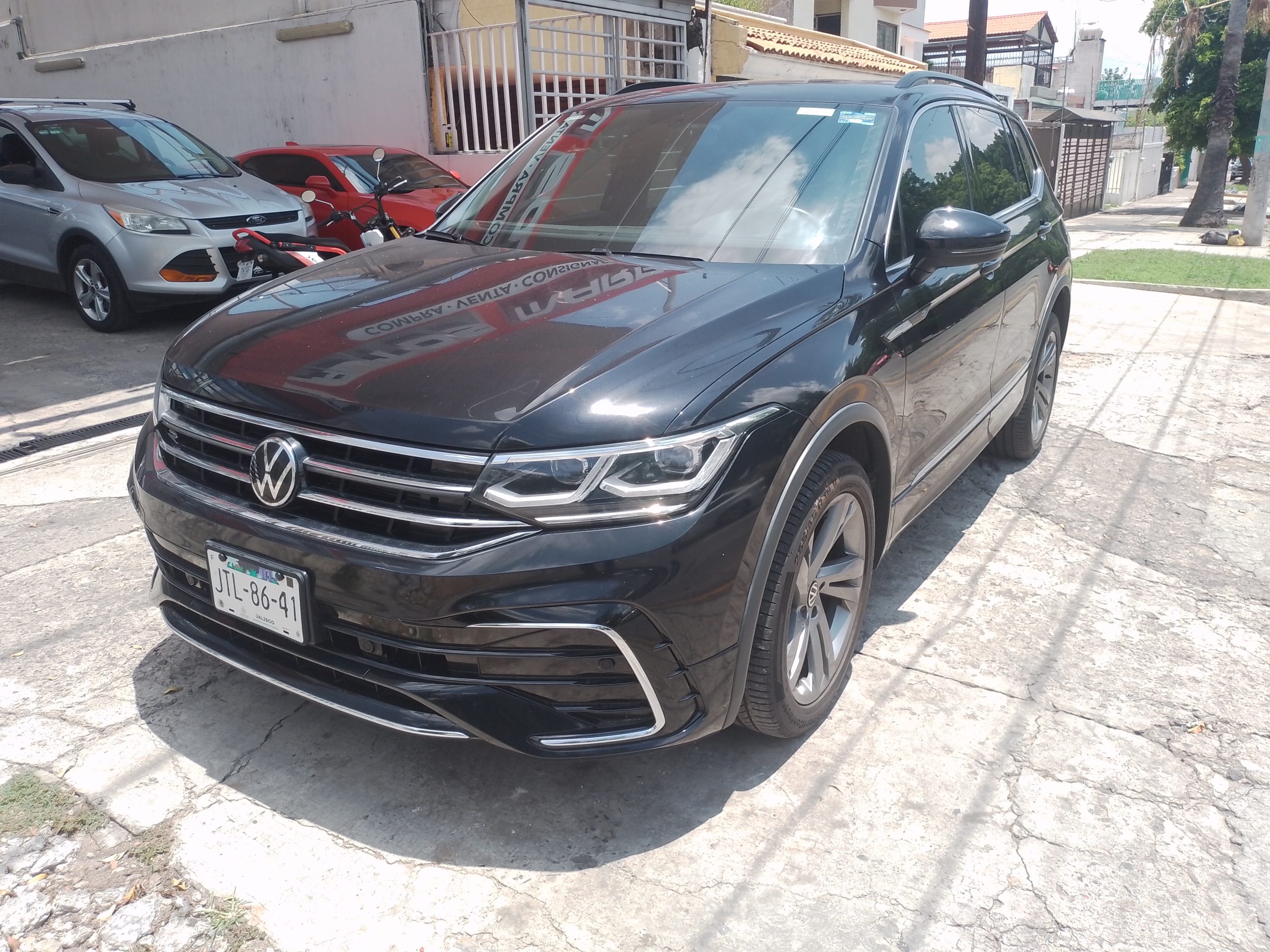 Volkswagen Tiguan 2023 CONFORLINE Automático Negro