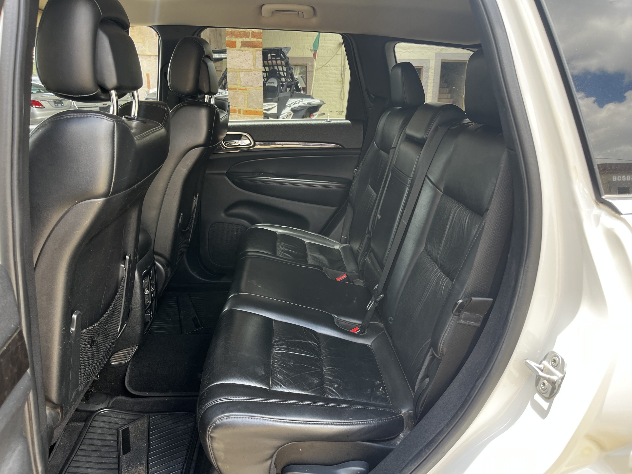 Jeep Grand Cherokee 2011 Limited Lujo Automático Blanco